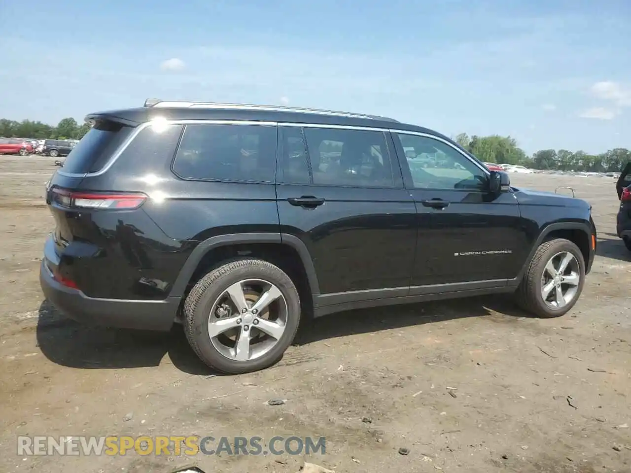 3 Photograph of a damaged car 1C4RJKBG6M8109919 JEEP GRAND CHER 2021
