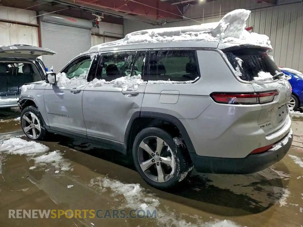 2 Photograph of a damaged car 1C4RJKBG6M8121598 JEEP GRAND CHER 2021