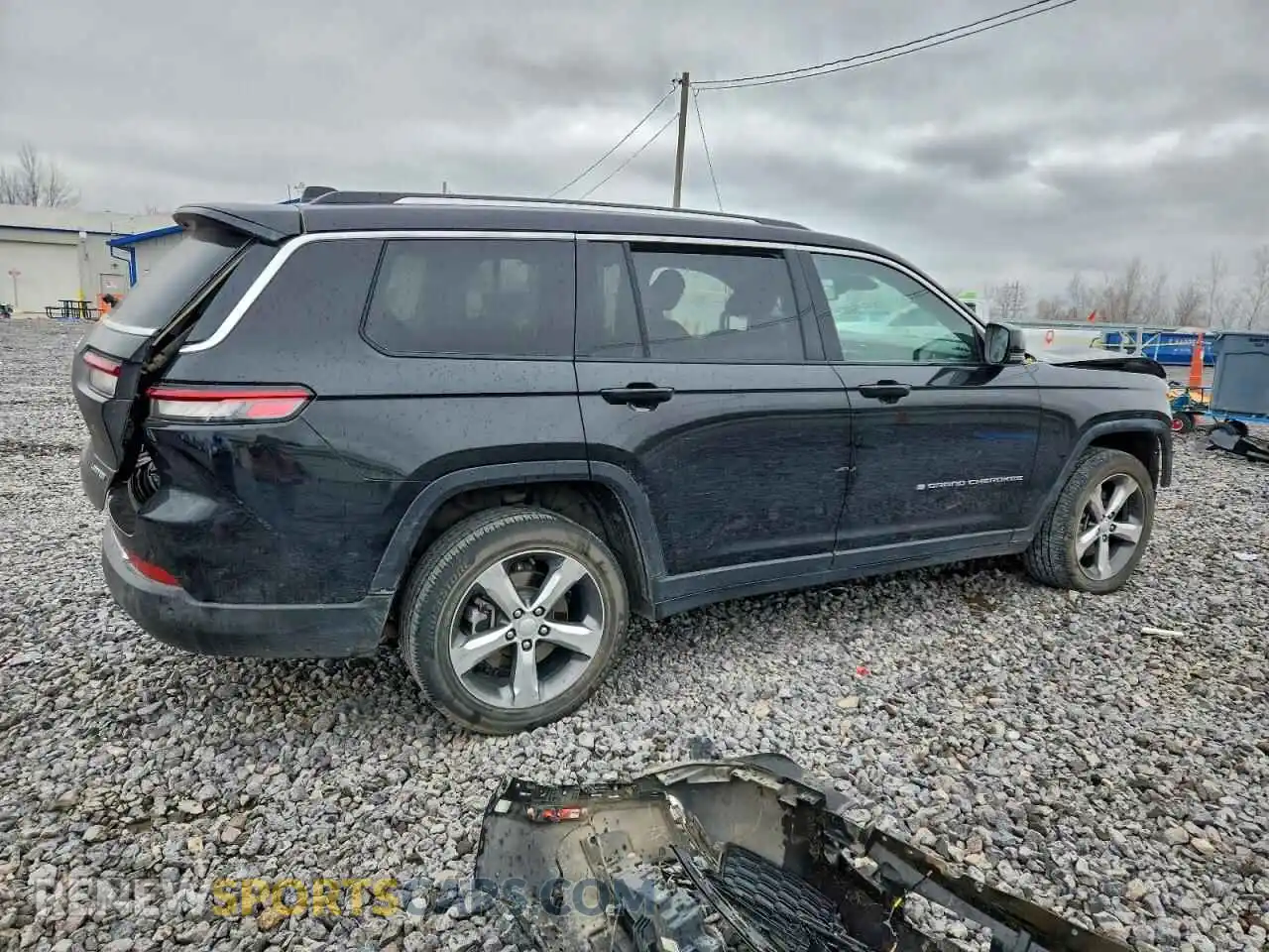 3 Photograph of a damaged car 1C4RJKBG7M8167523 JEEP GRAND CHER 2021