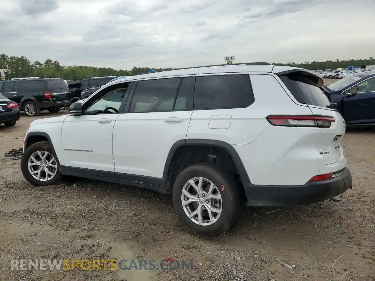 2 Photograph of a damaged car 1C4RJKBG7M8181180 JEEP GRAND CHER 2021
