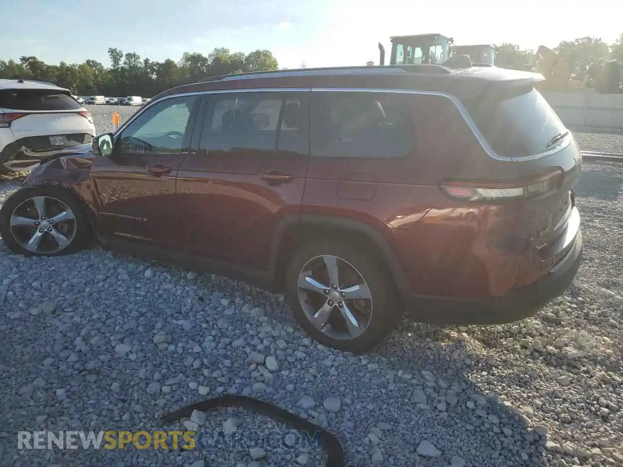 2 Photograph of a damaged car 1C4RJKBG8M8134174 JEEP GRAND CHER 2021