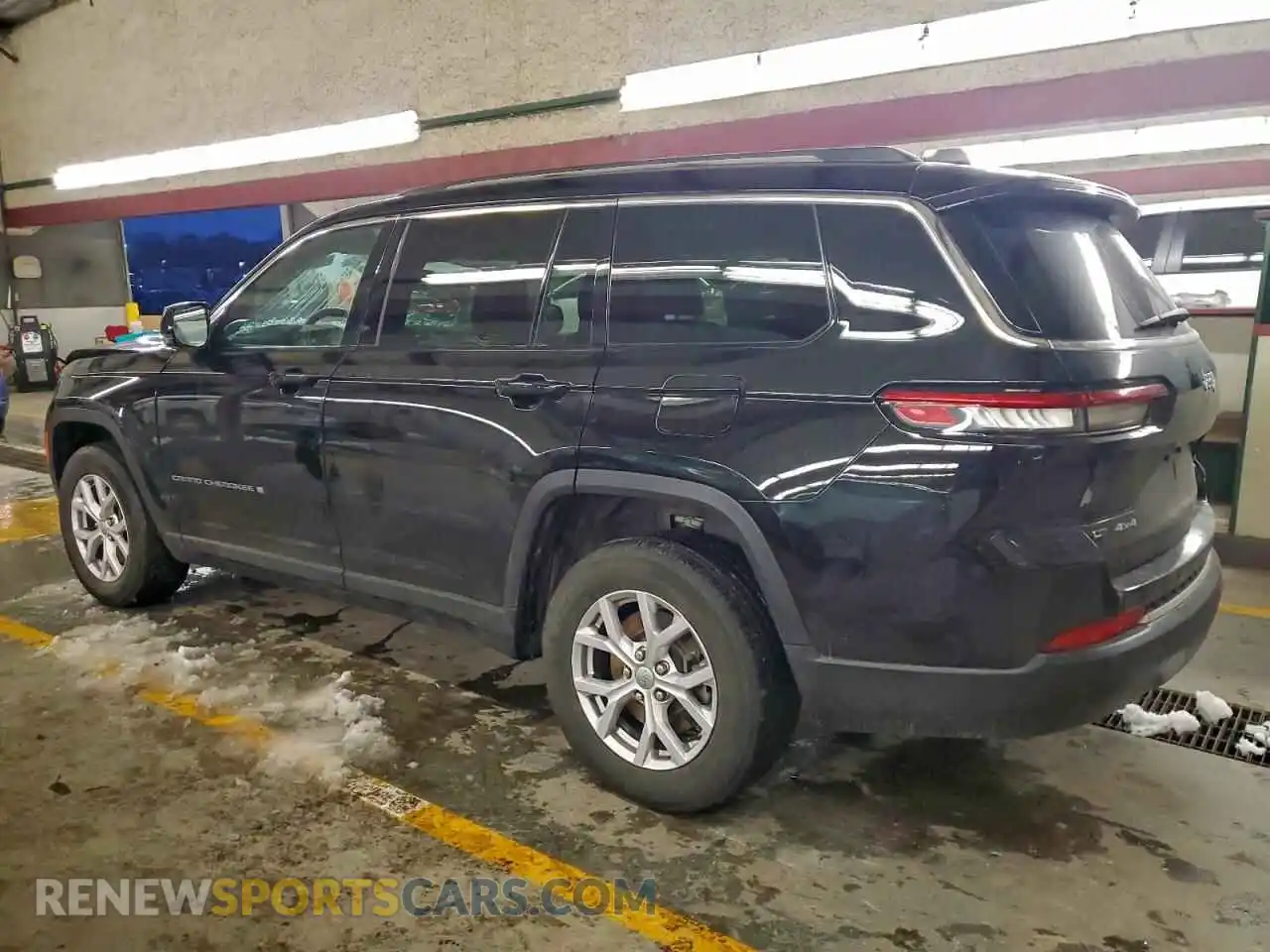 2 Photograph of a damaged car 1C4RJKBGXM8135391 JEEP GRAND CHER 2021