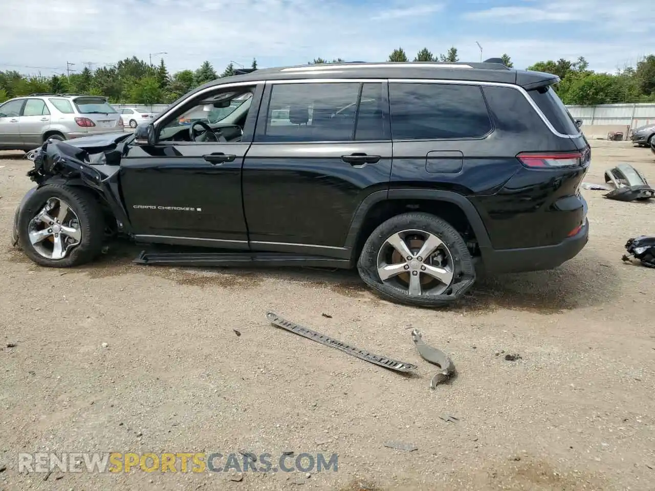 2 Photograph of a damaged car 1C4RJKBGXM8139750 JEEP GRAND CHER 2021