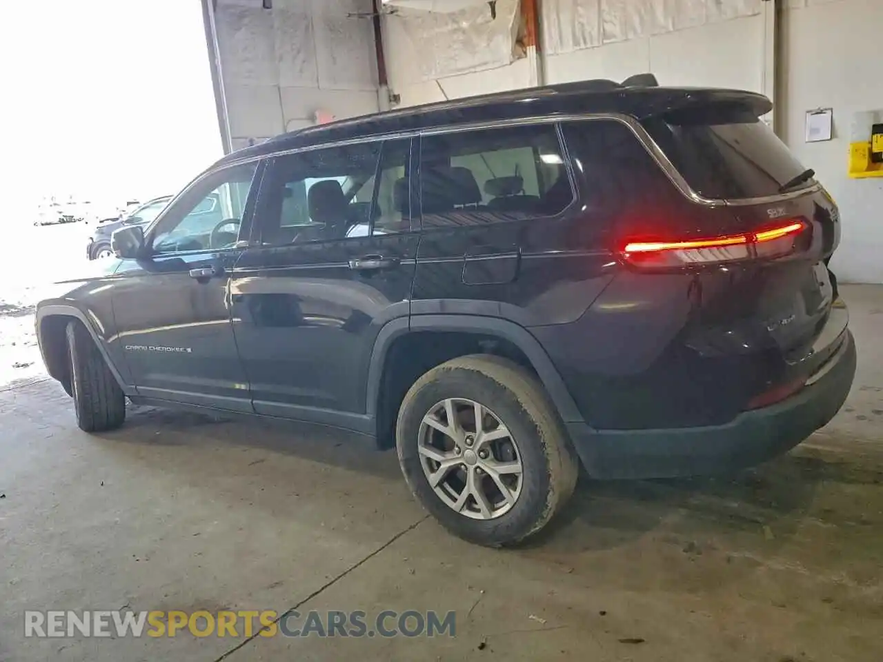 2 Photograph of a damaged car 1C4RJKBGXM8187524 JEEP GRAND CHER 2021