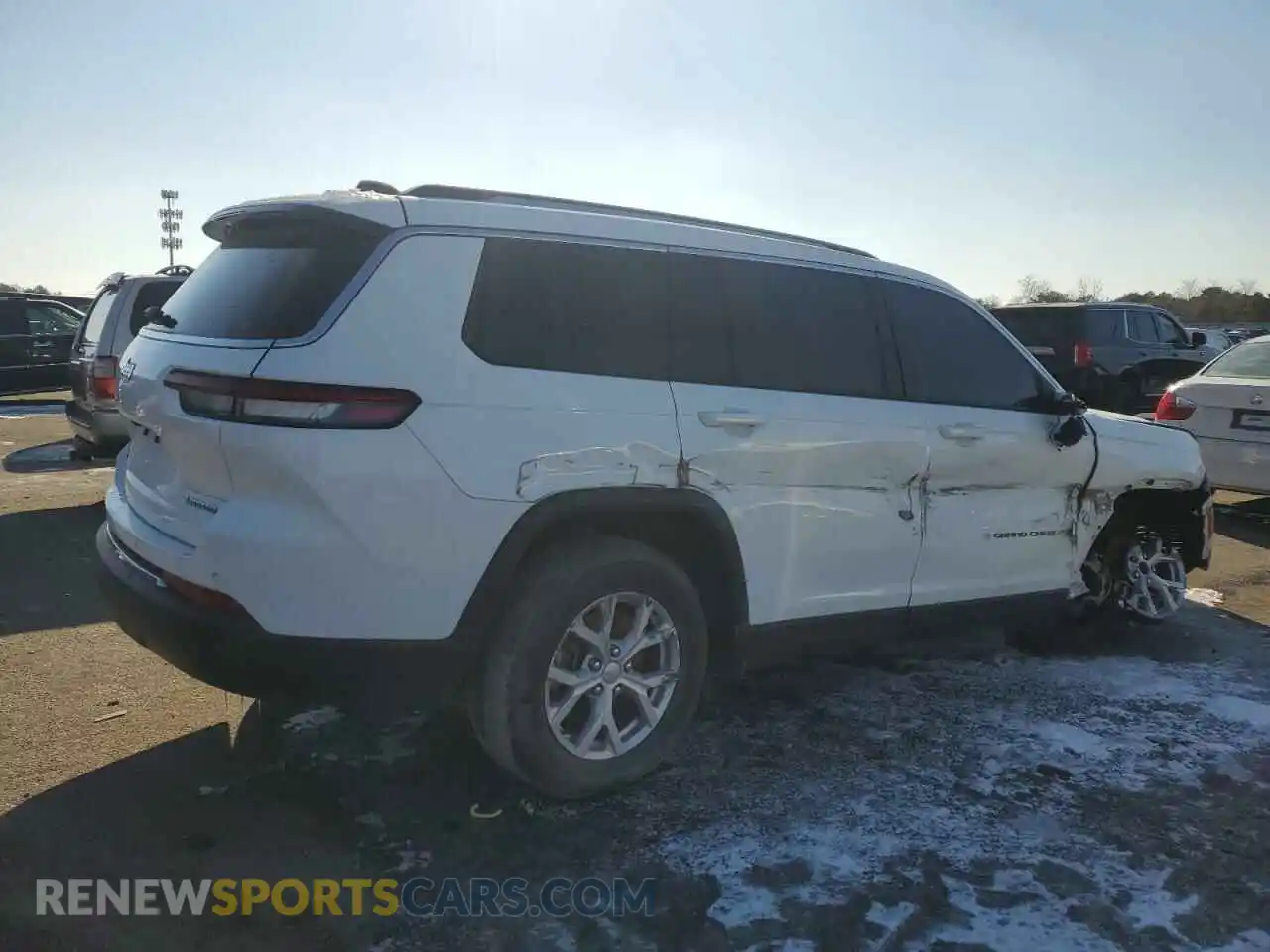 3 Photograph of a damaged car 1C4RJKBGXM8196725 JEEP GRAND CHER 2021