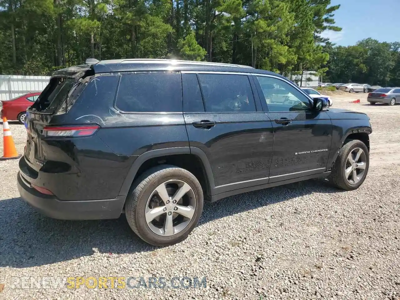 3 Photograph of a damaged car 1C4RJKBGXM8201356 JEEP GRAND CHER 2021