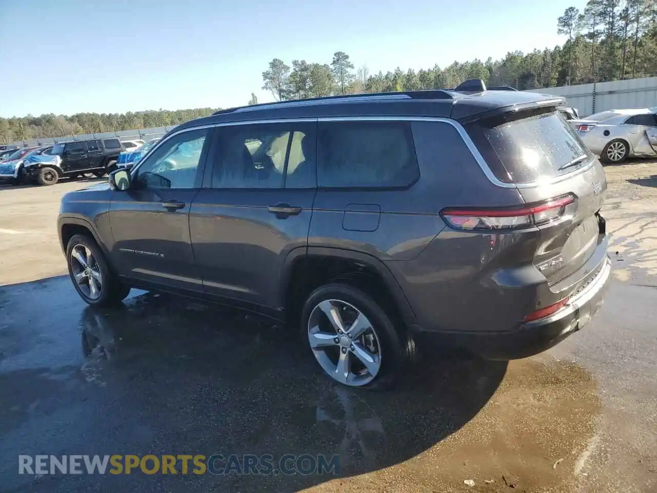 2 Photograph of a damaged car 1C4RJKBG8N8507876 JEEP GRAND CHER 2022