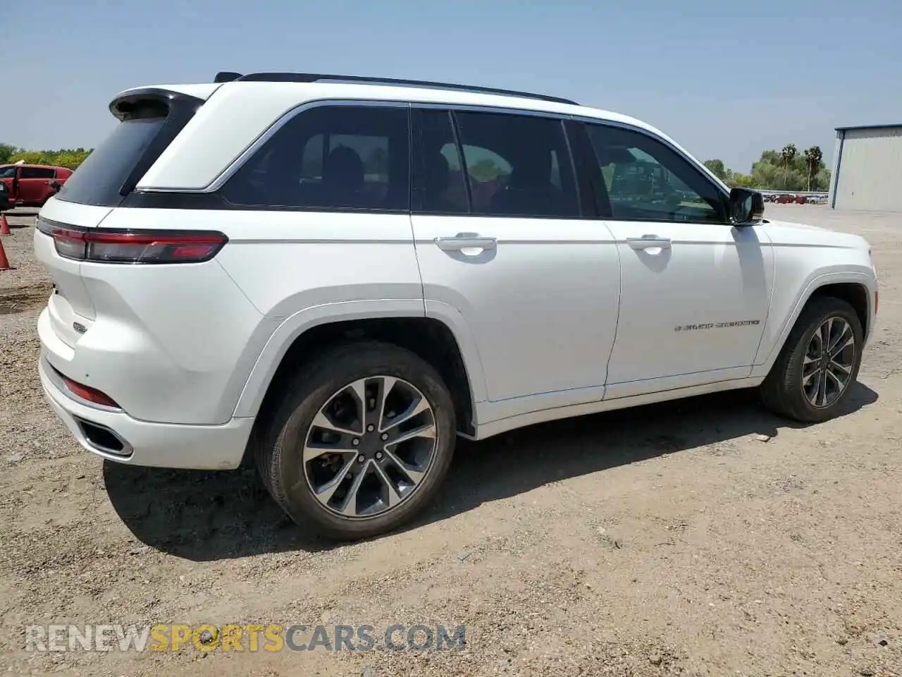 3 Photograph of a damaged car 1C4RJGDG2PC534873 JEEP GRAND CHER 2023