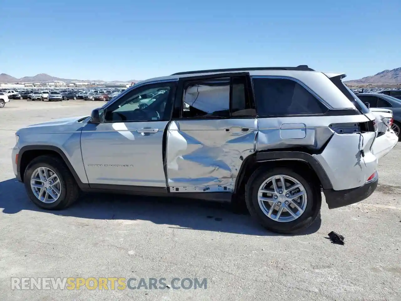 2 Photograph of a damaged car 1C4RJGAG7SC275973 JEEP GRAND CHER 2025