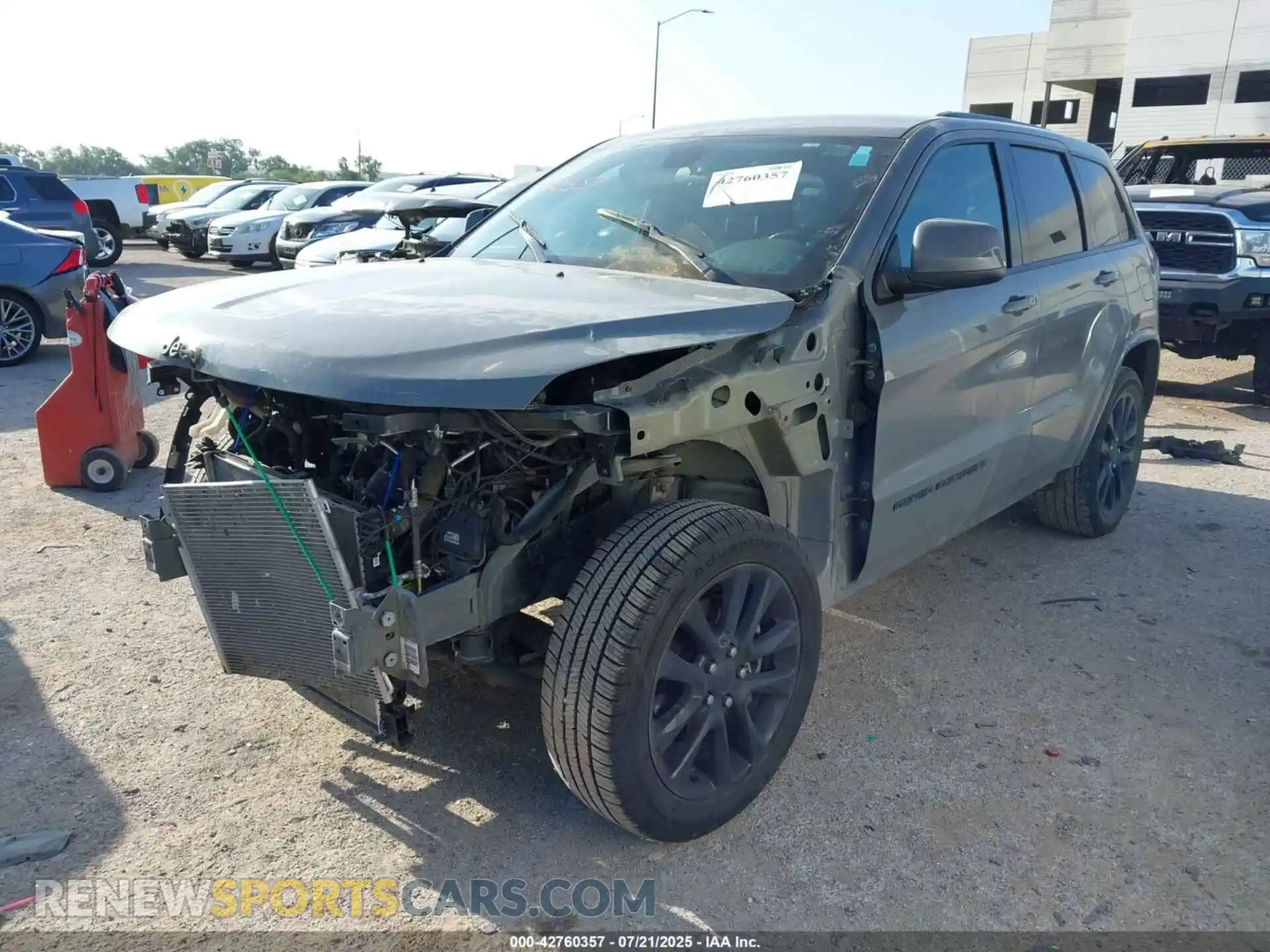 2 Photograph of a damaged car 1C4RJEAGXMC657115 JEEP GRAND CHEROKEE 2021