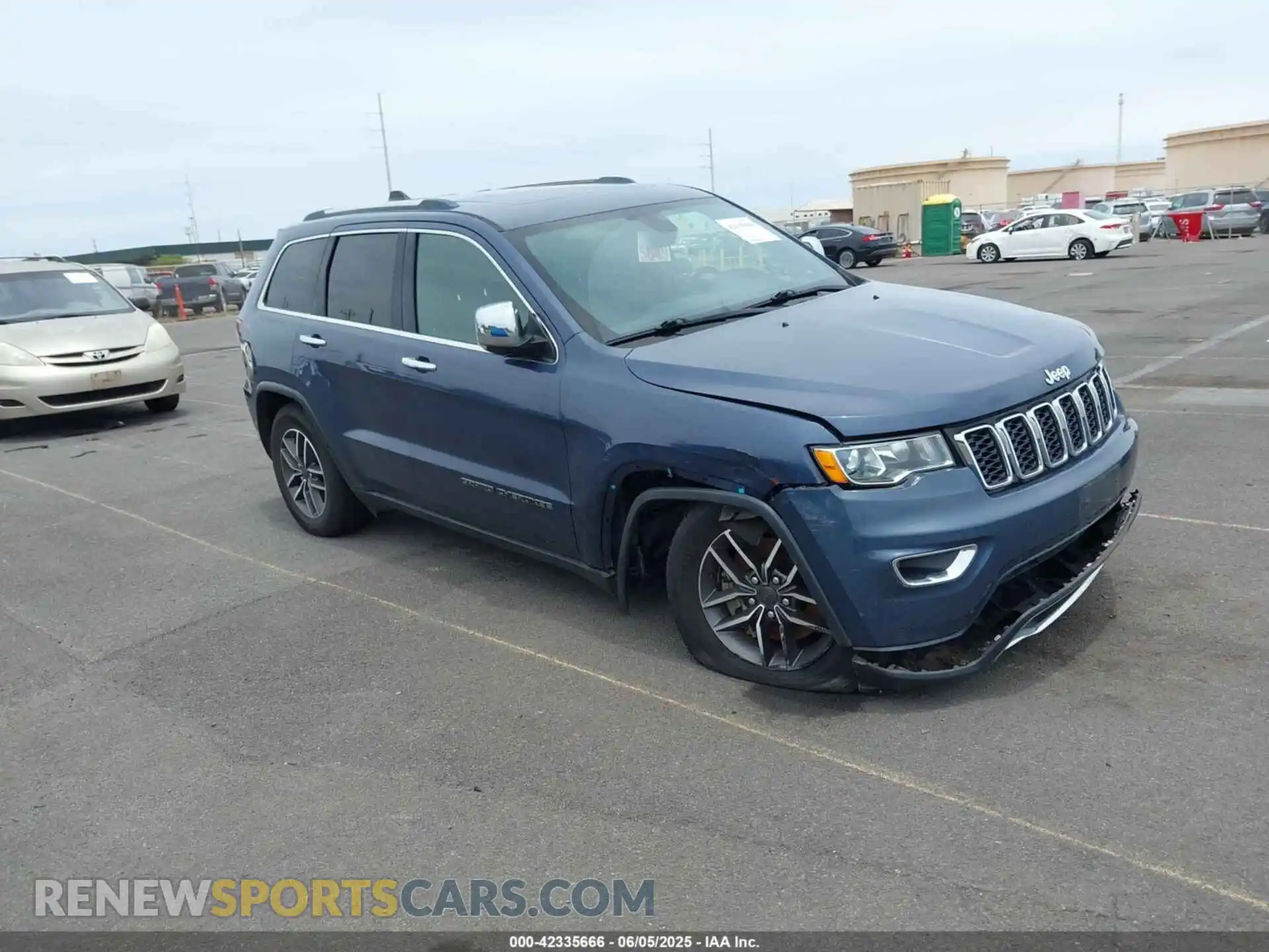 1 Photograph of a damaged car 1C4RJEBG3MC656404 JEEP GRAND CHEROKEE 2021