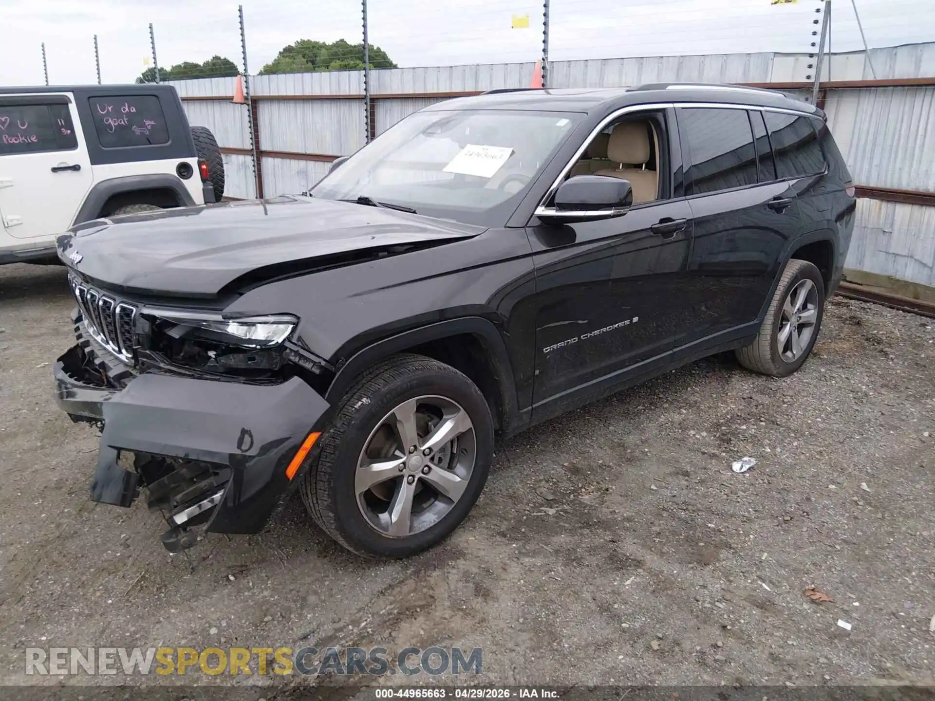 2 Photograph of a damaged car 1C4RJKBG2M8206289 JEEP GRAND CHEROKEE L 2021