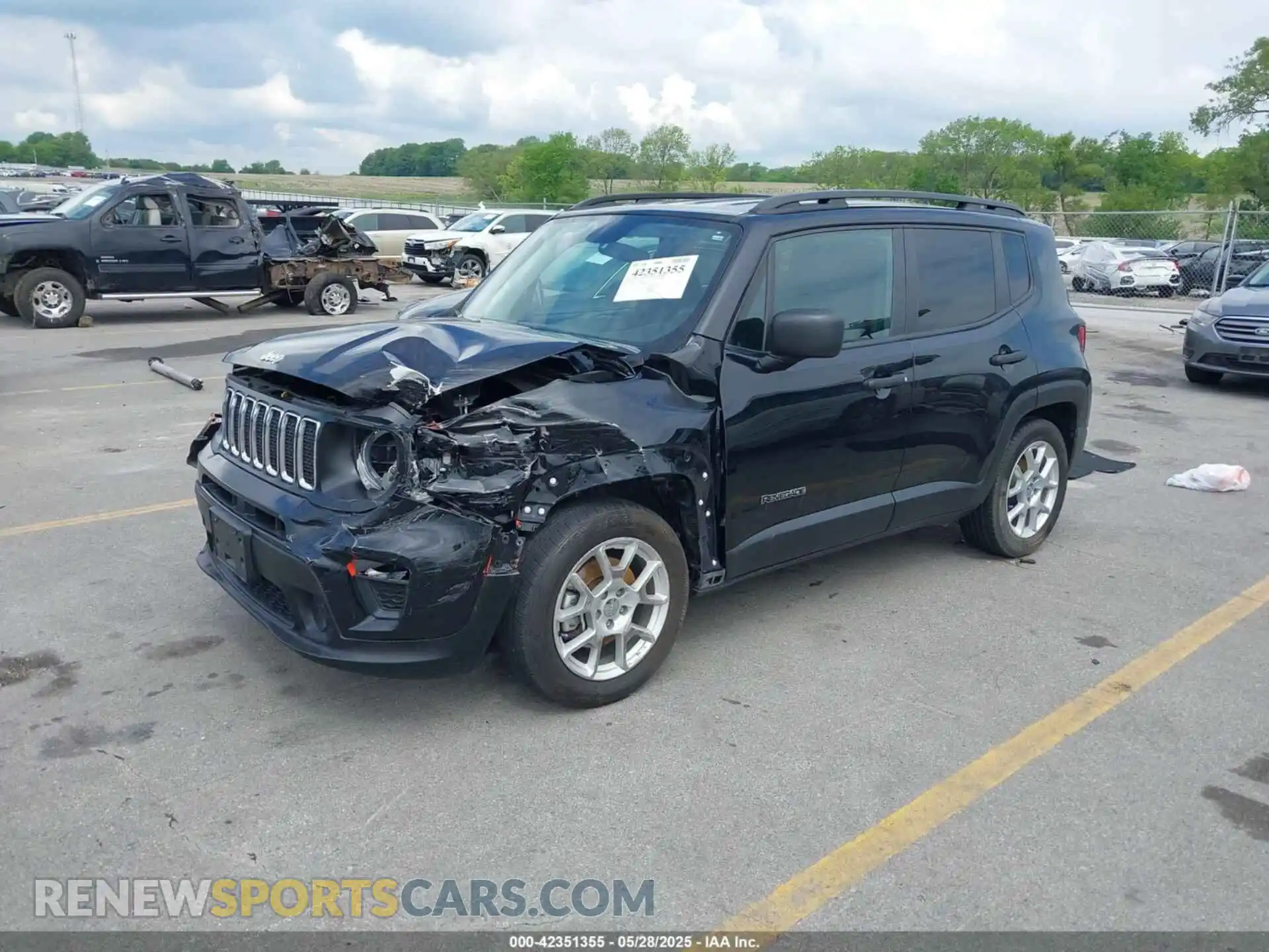 2 Photograph of a damaged car ZACNJAAB1LPL12641 JEEP RENEGADE 2020