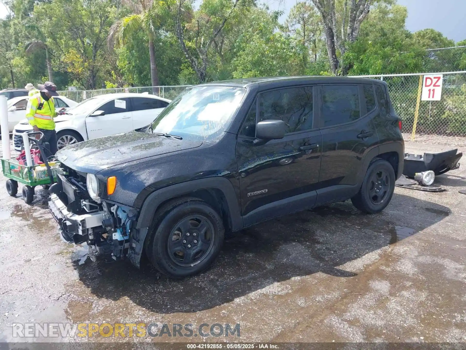 2 Photograph of a damaged car ZACNJAAB5LPL16210 JEEP RENEGADE 2020