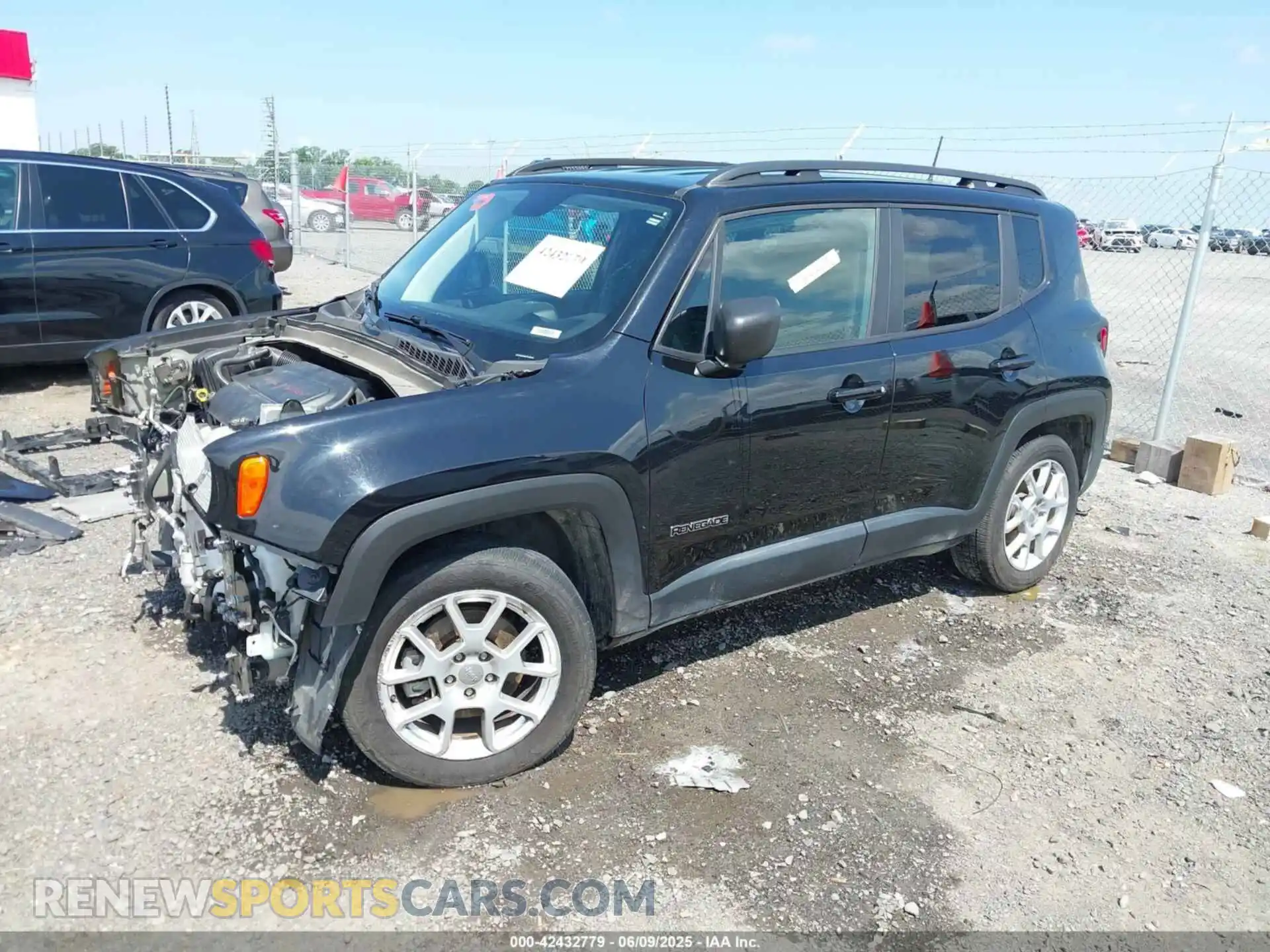 2 fotografías del automóvil dañado ZACNJAAB6LPL86606 JEEP RENEGADE 2020