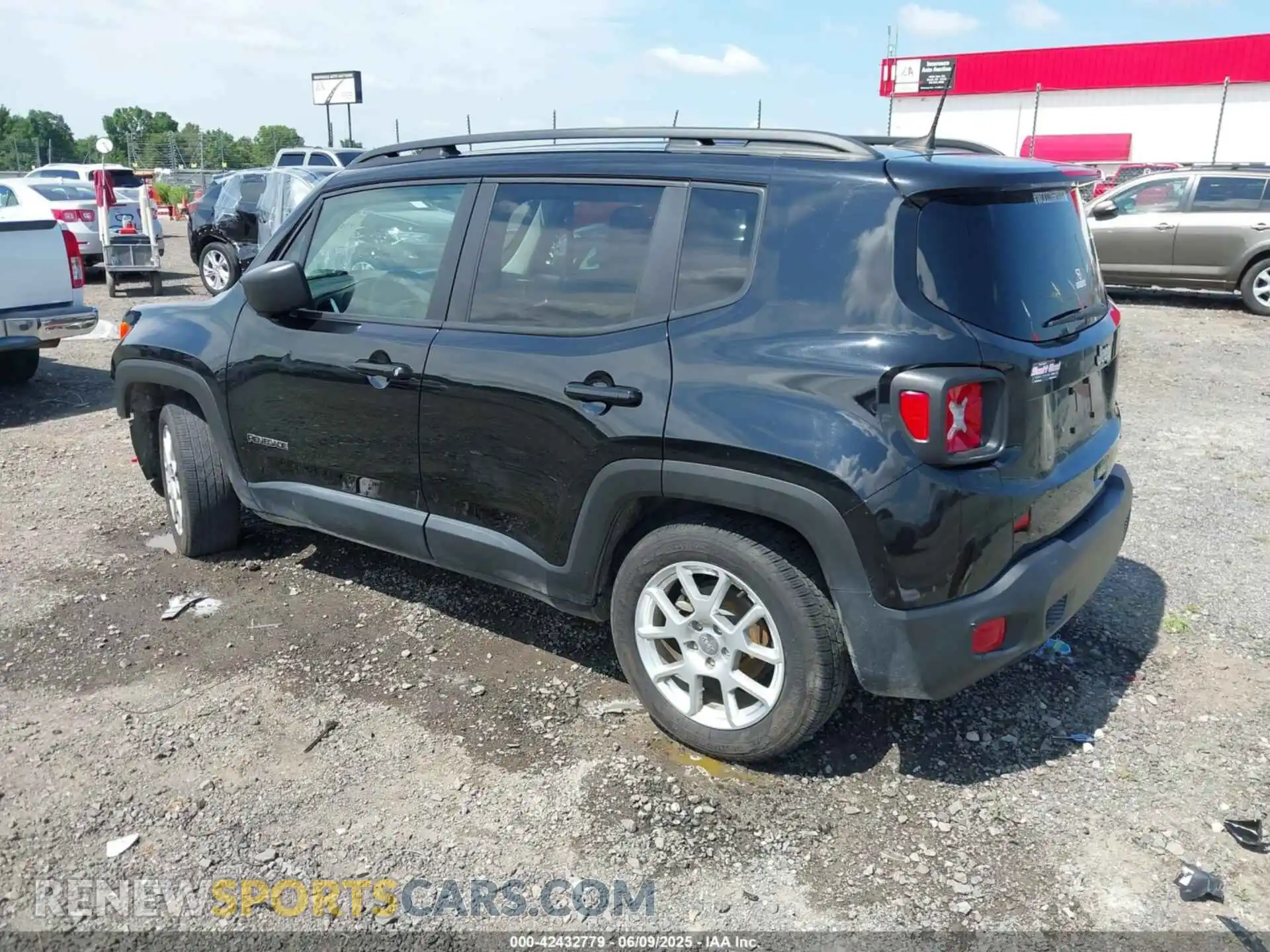 3 fotografías del automóvil dañado ZACNJAAB6LPL86606 JEEP RENEGADE 2020