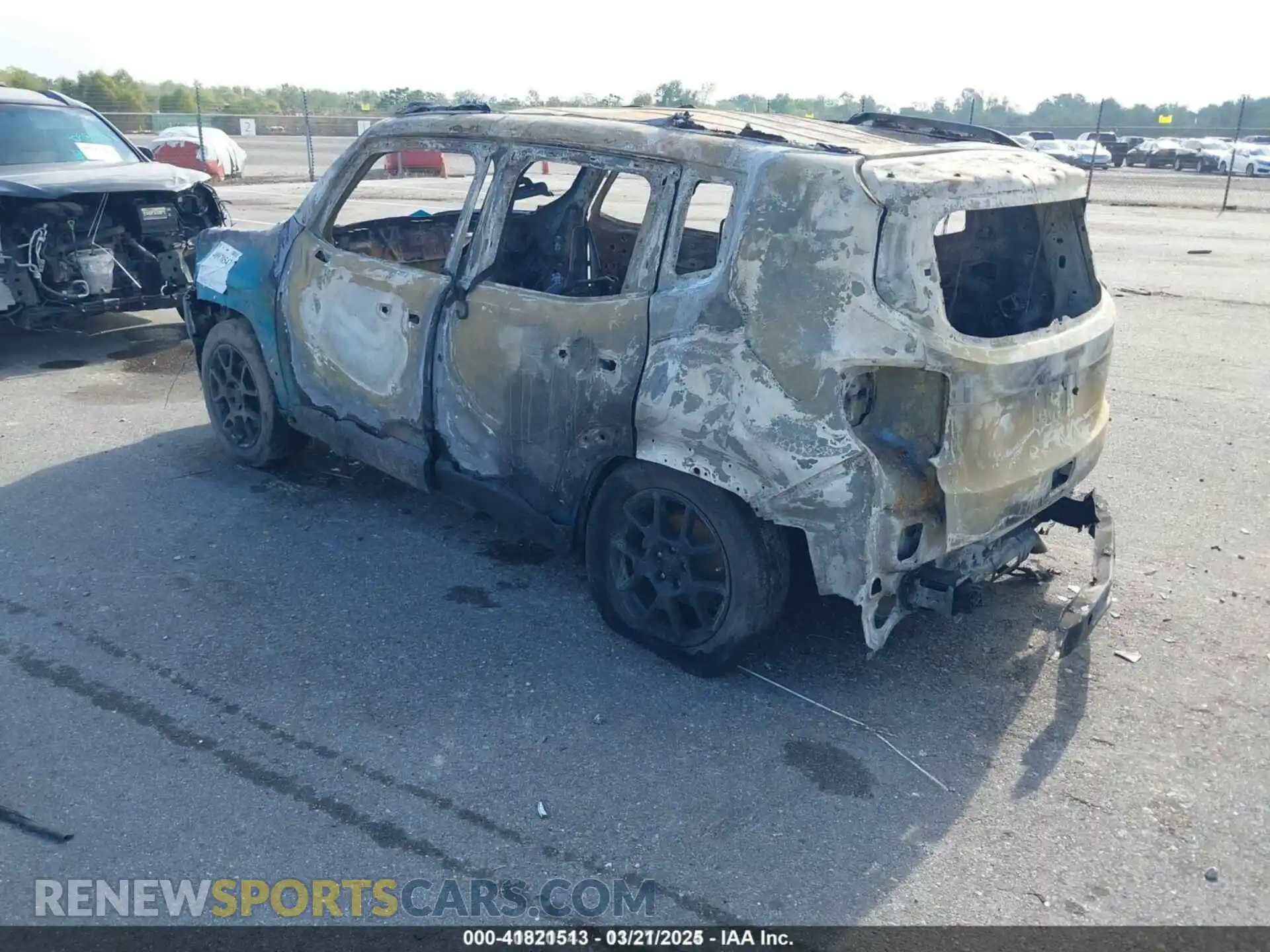 3 Photograph of a damaged car ZACNJABB2LPL83135 JEEP RENEGADE 2020