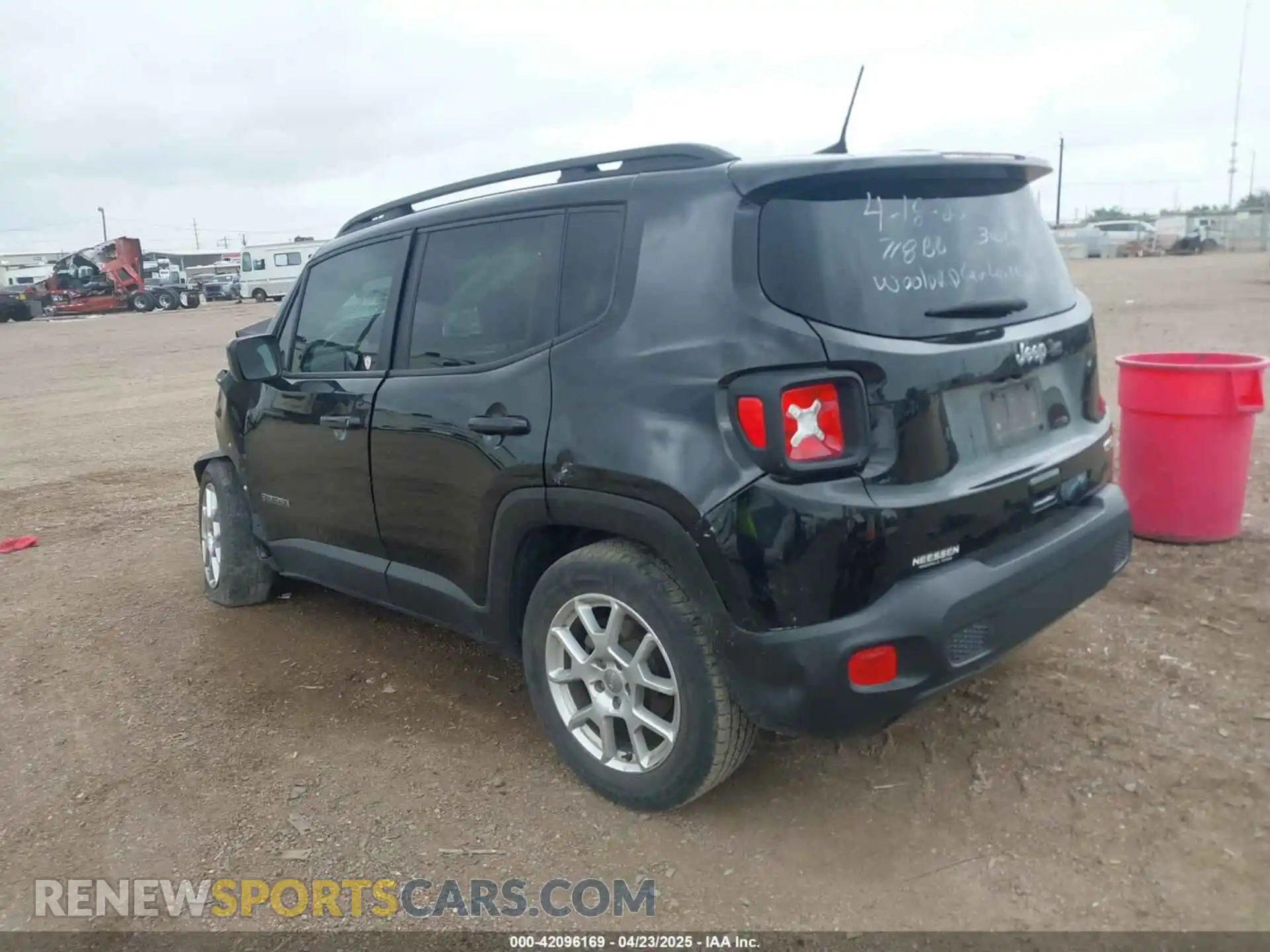 3 Photograph of a damaged car ZACNJABB3LPL46739 JEEP RENEGADE 2020