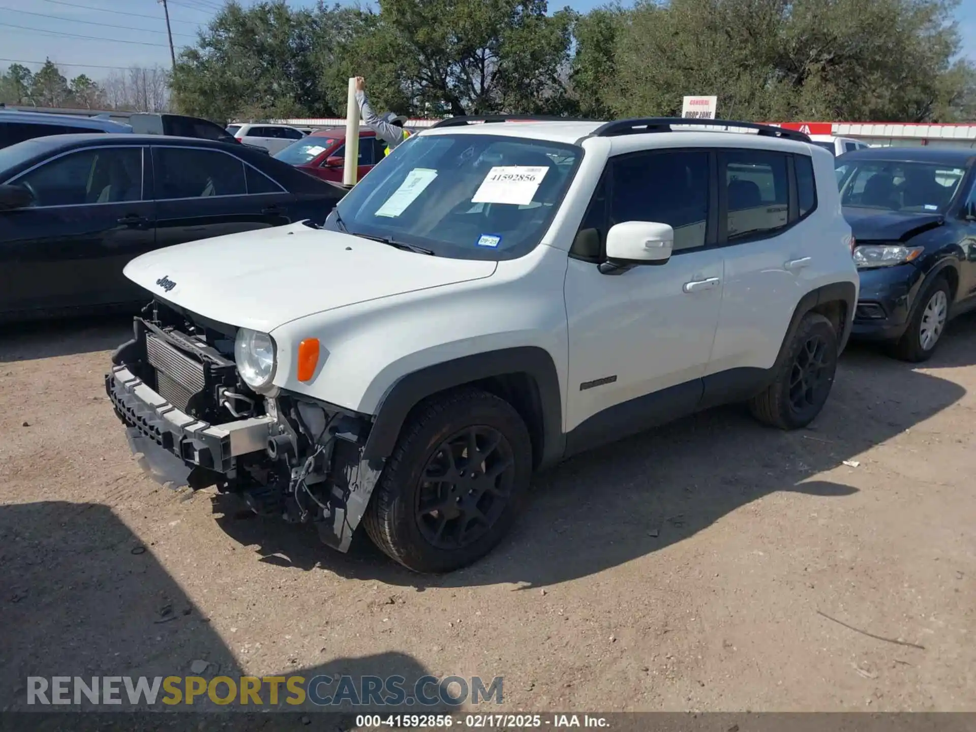2 Photograph of a damaged car ZACNJABB5LPL02130 JEEP RENEGADE 2020