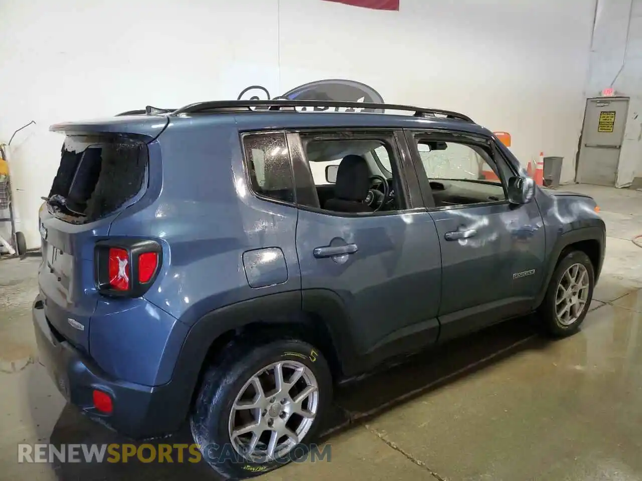 3 Photograph of a damaged car ZACNJABB5LPM00218 JEEP RENEGADE 2020