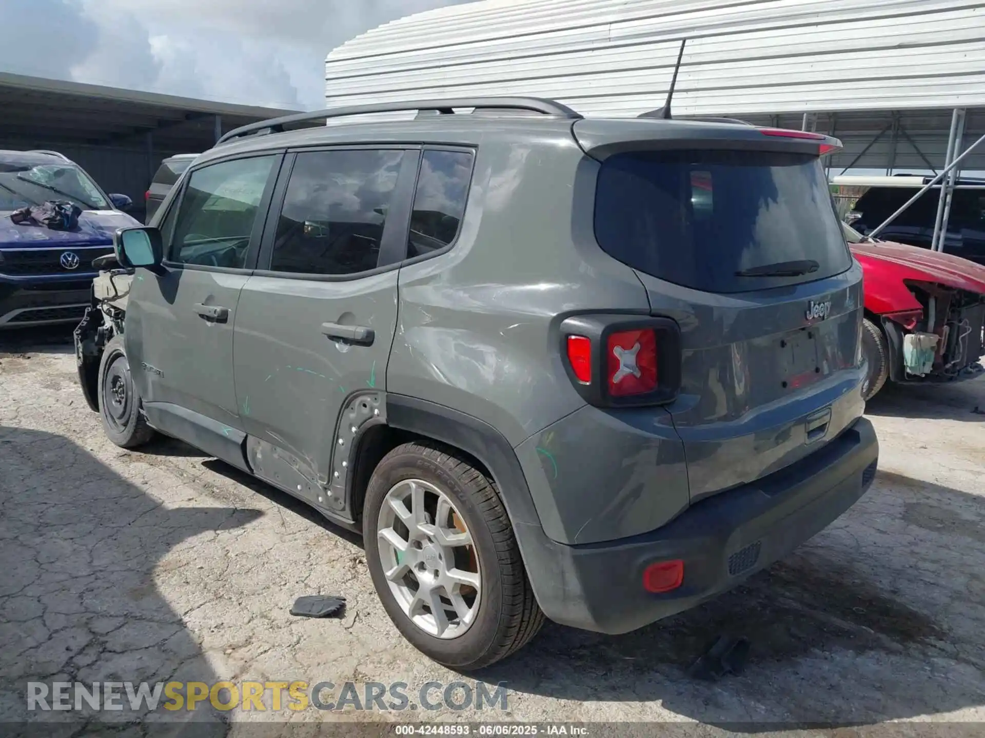 3 Photograph of a damaged car ZACNJABB6LPL85065 JEEP RENEGADE 2020