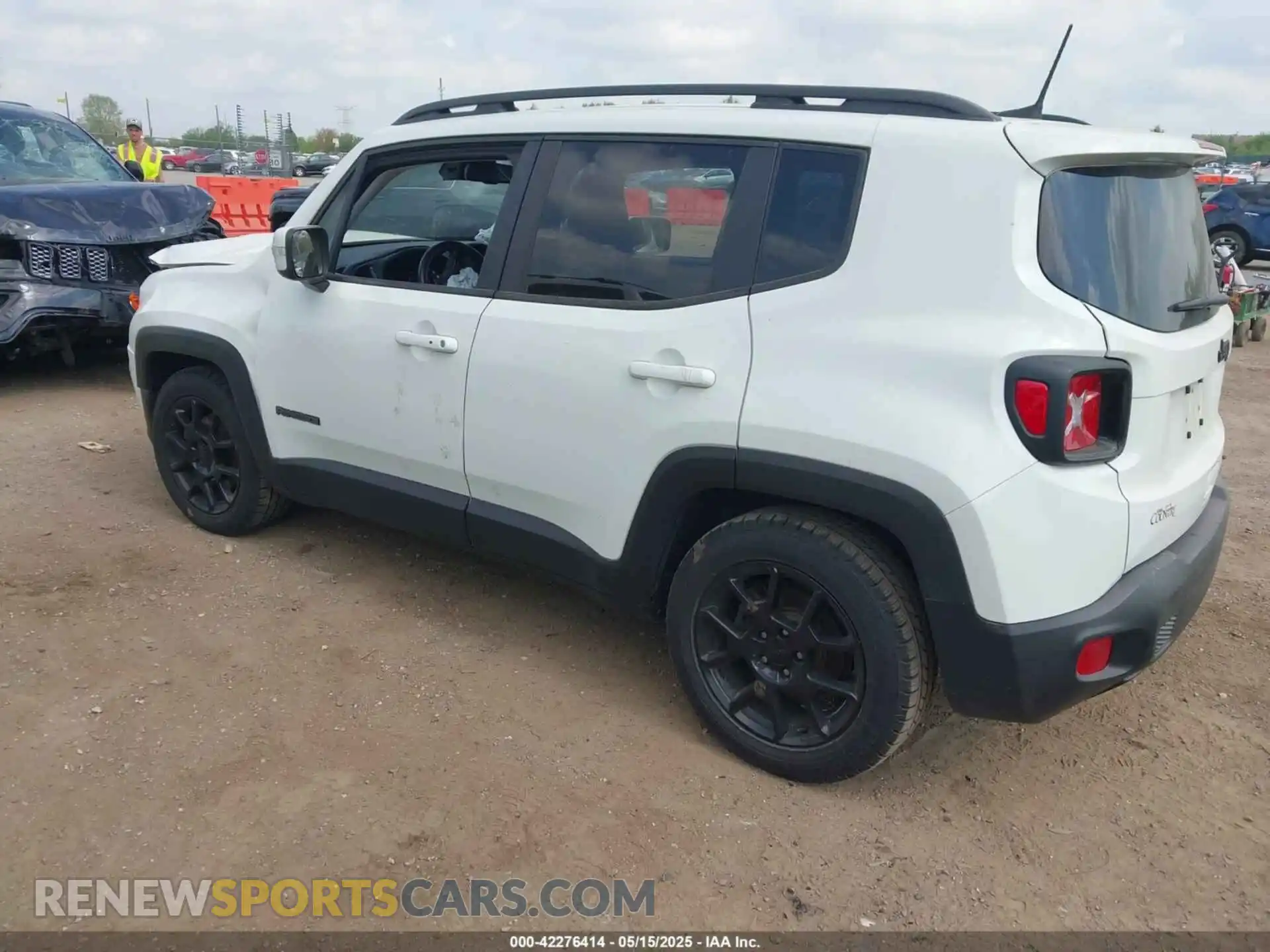 3 Photograph of a damaged car ZACNJABB7LPL02453 JEEP RENEGADE 2020