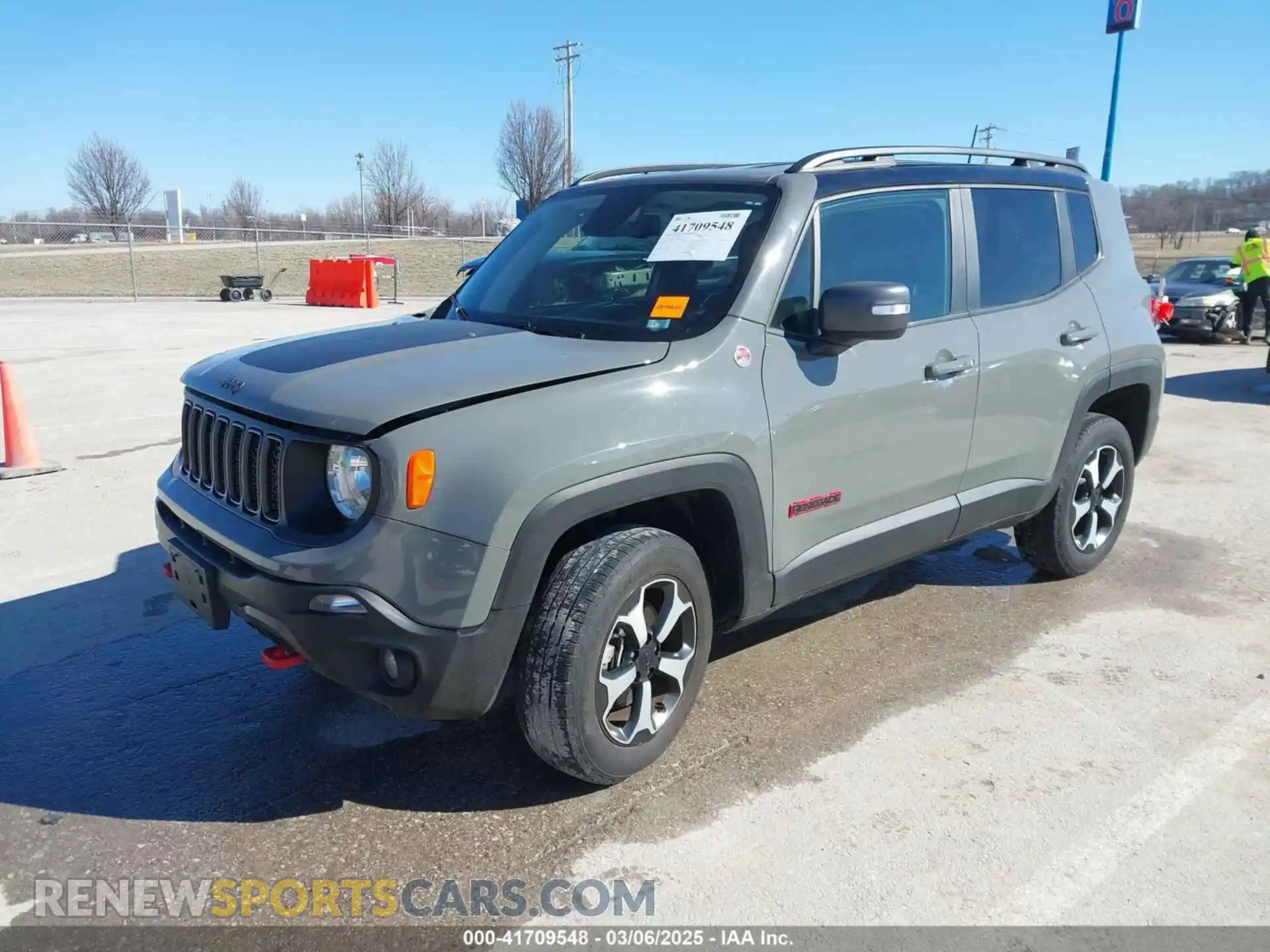 2 Photograph of a damaged car ZACNJBC1XLPL94573 JEEP RENEGADE 2020