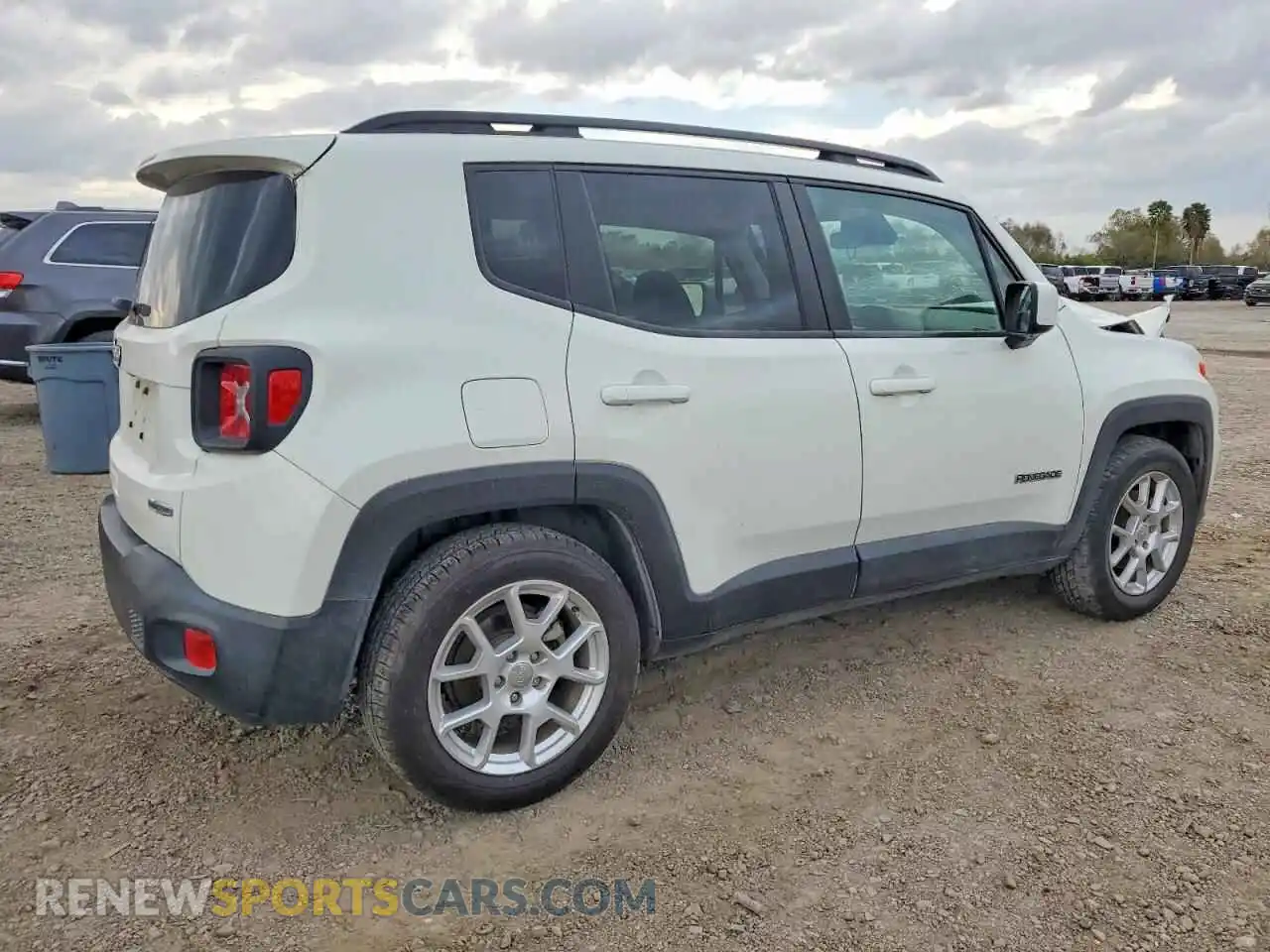 3 Photograph of a damaged car ZACNJCBB0MPN08713 JEEP RENEGADE 2021