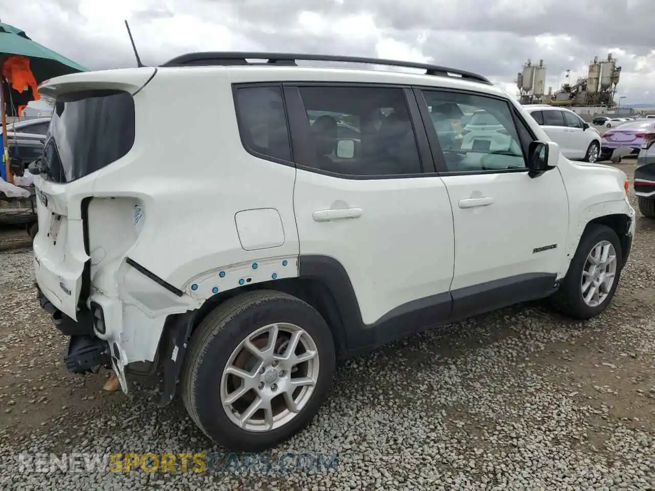 3 Photograph of a damaged car ZACNJCBB3MPN16000 JEEP RENEGADE 2021