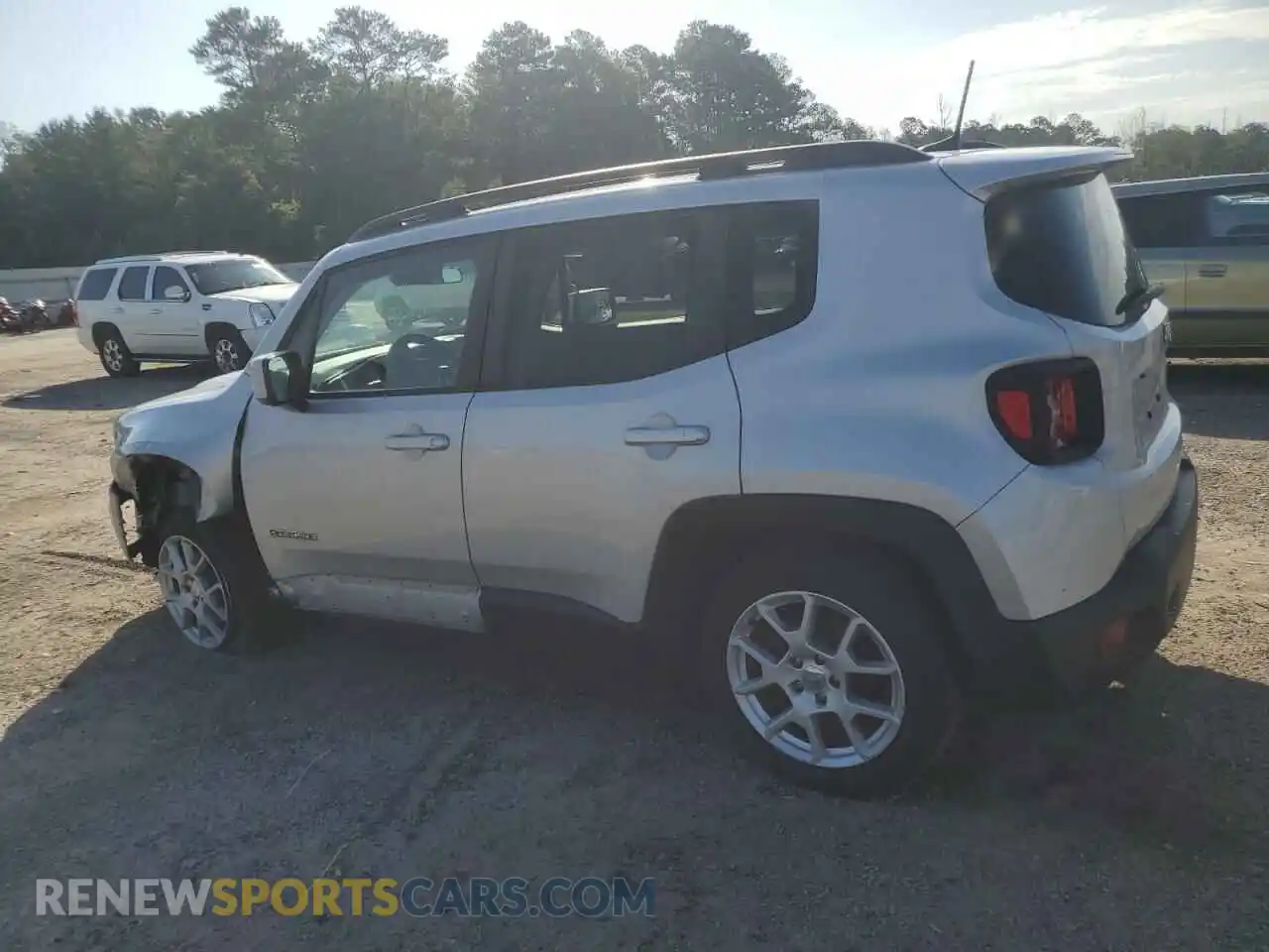2 Photograph of a damaged car ZACNJCBB4MPM21364 JEEP RENEGADE 2021