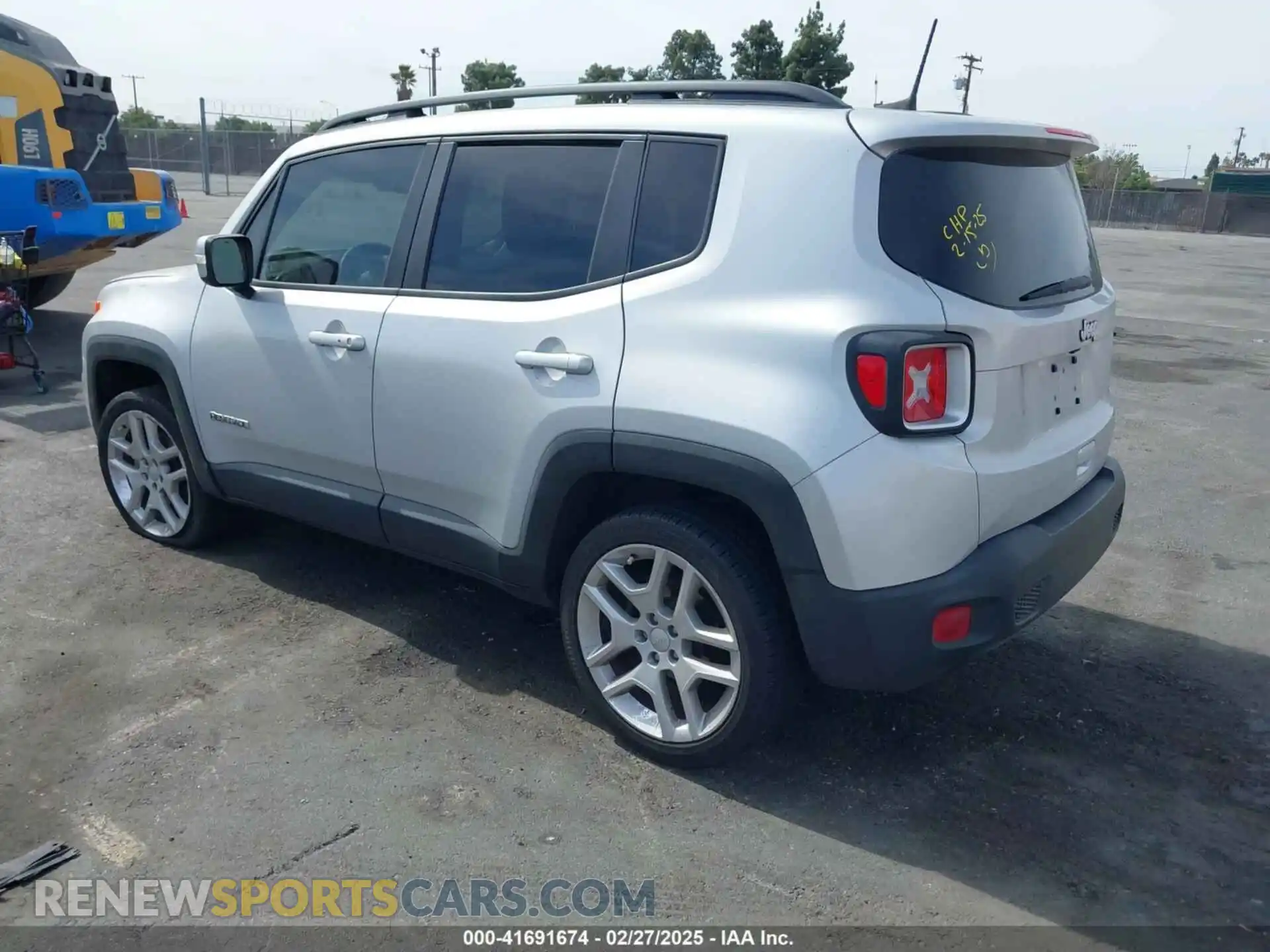 2 Photograph of a damaged car ZACNJCBB7MPM96429 JEEP RENEGADE 2021
