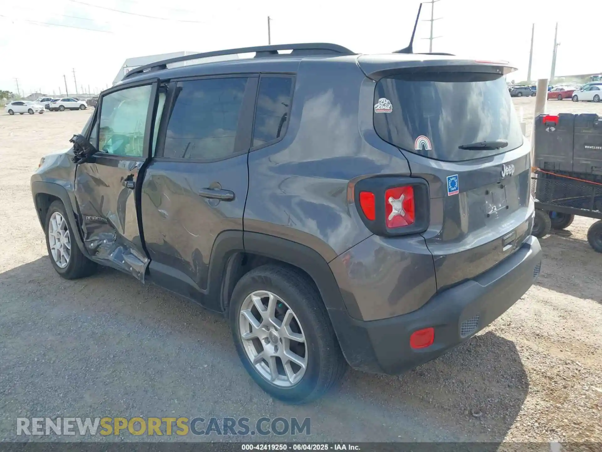 3 Photograph of a damaged car ZACNJCBB7MPN16582 JEEP RENEGADE 2021