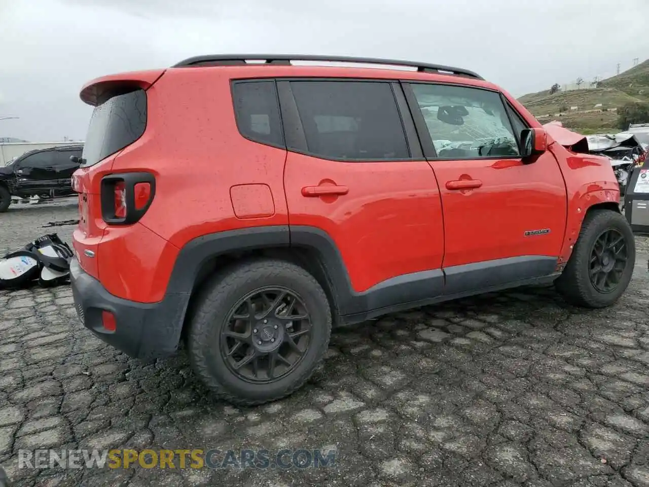 3 Photograph of a damaged car ZACNJCBBXMPN11991 JEEP RENEGADE 2021