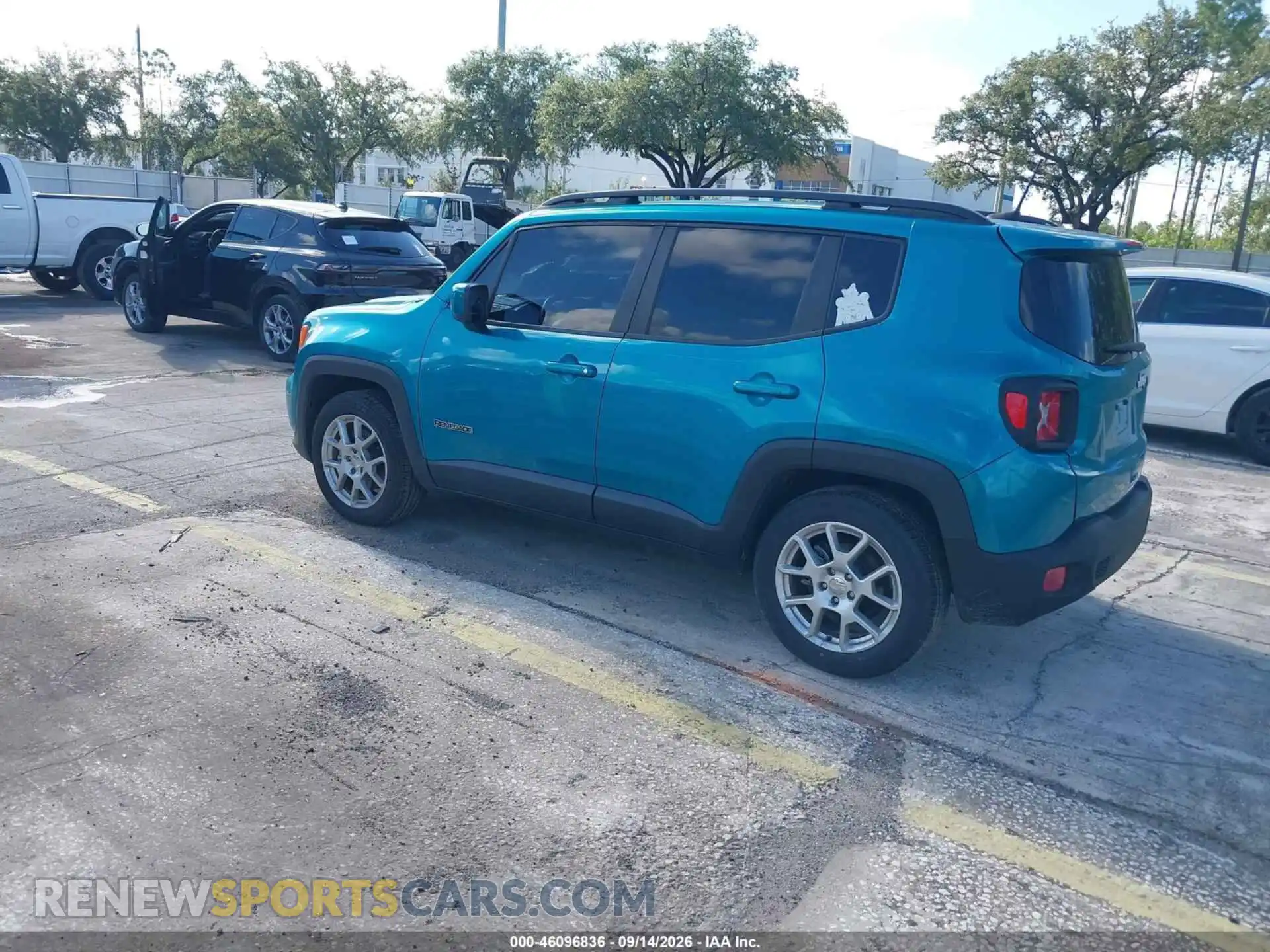 3 Photograph of a damaged car ZACNJCBBXMPN26104 JEEP RENEGADE 2021