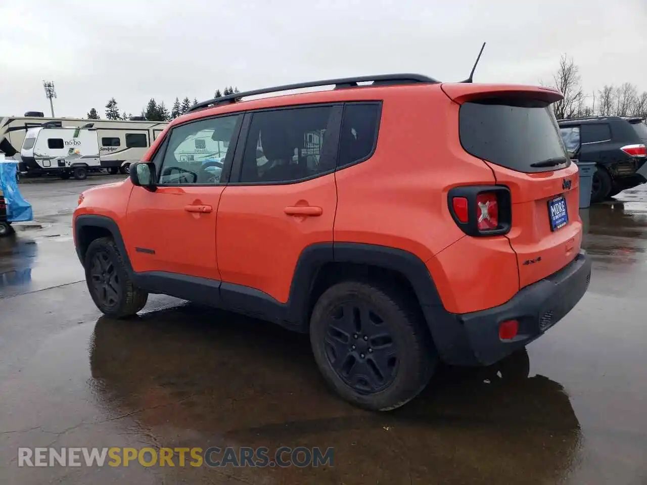 2 Photograph of a damaged car ZACNJDAB3MPM28572 JEEP RENEGADE 2021