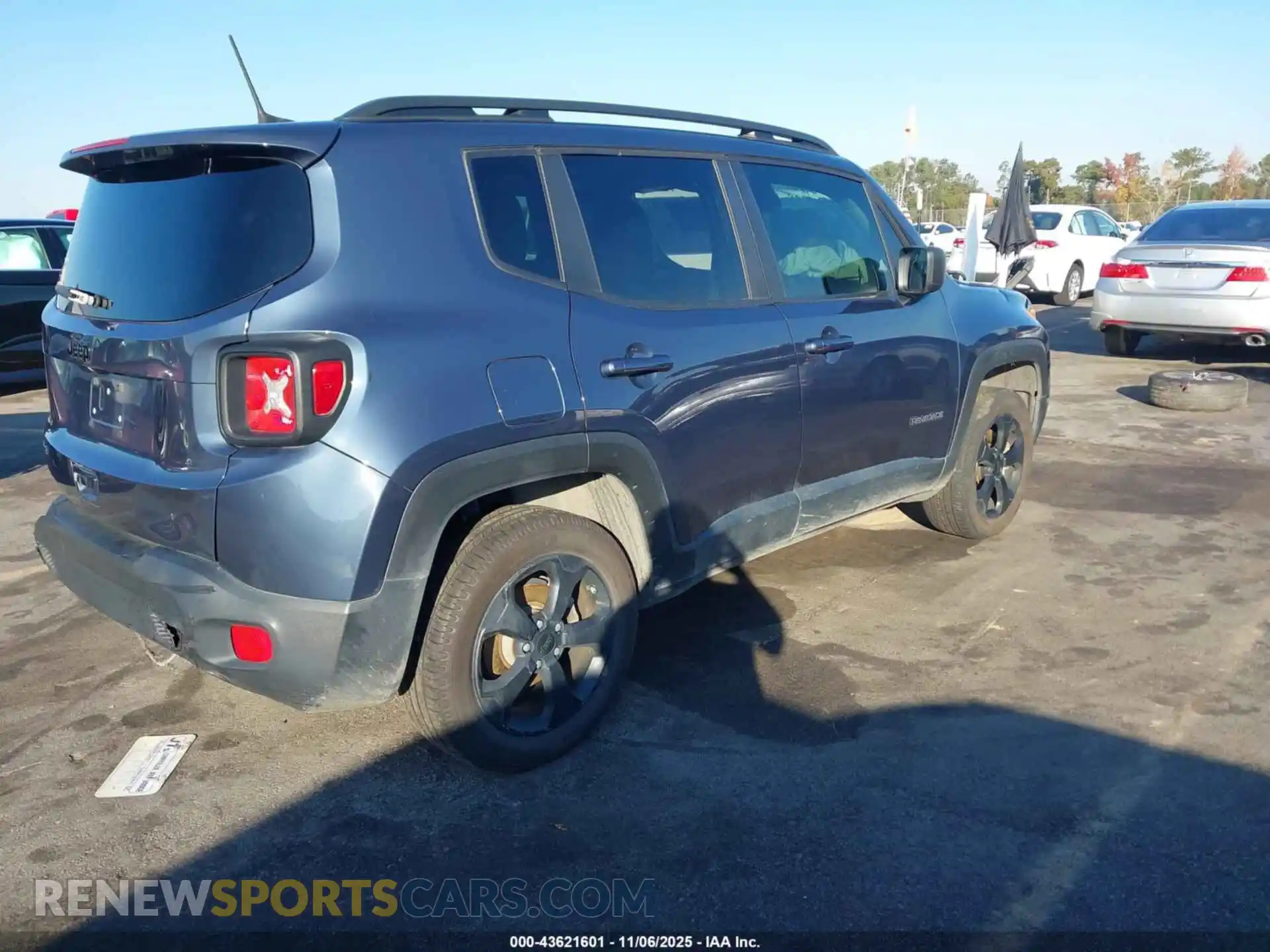 3 Photograph of a damaged car ZACNJDAB4MPN12528 JEEP RENEGADE 2021