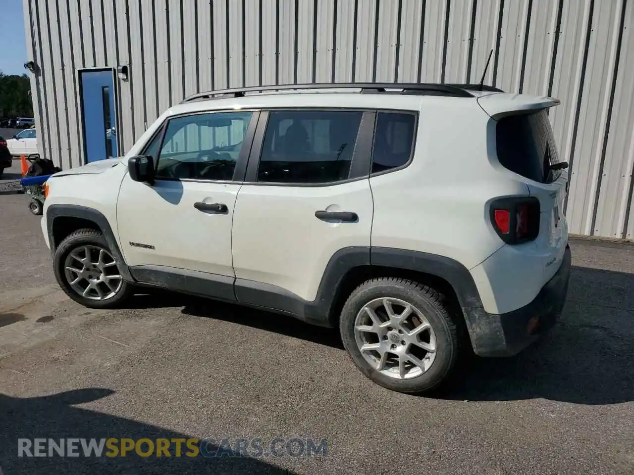 2 Photograph of a damaged car ZACNJDAB5MPM20778 JEEP RENEGADE 2021