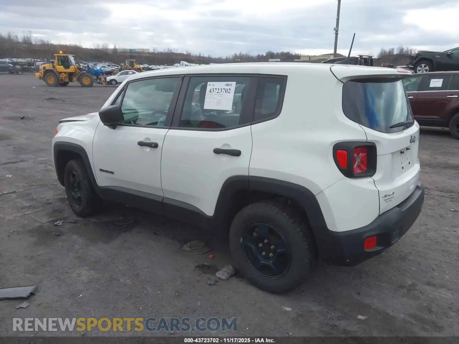 3 Photograph of a damaged car ZACNJDAB5MPN16832 JEEP RENEGADE 2021