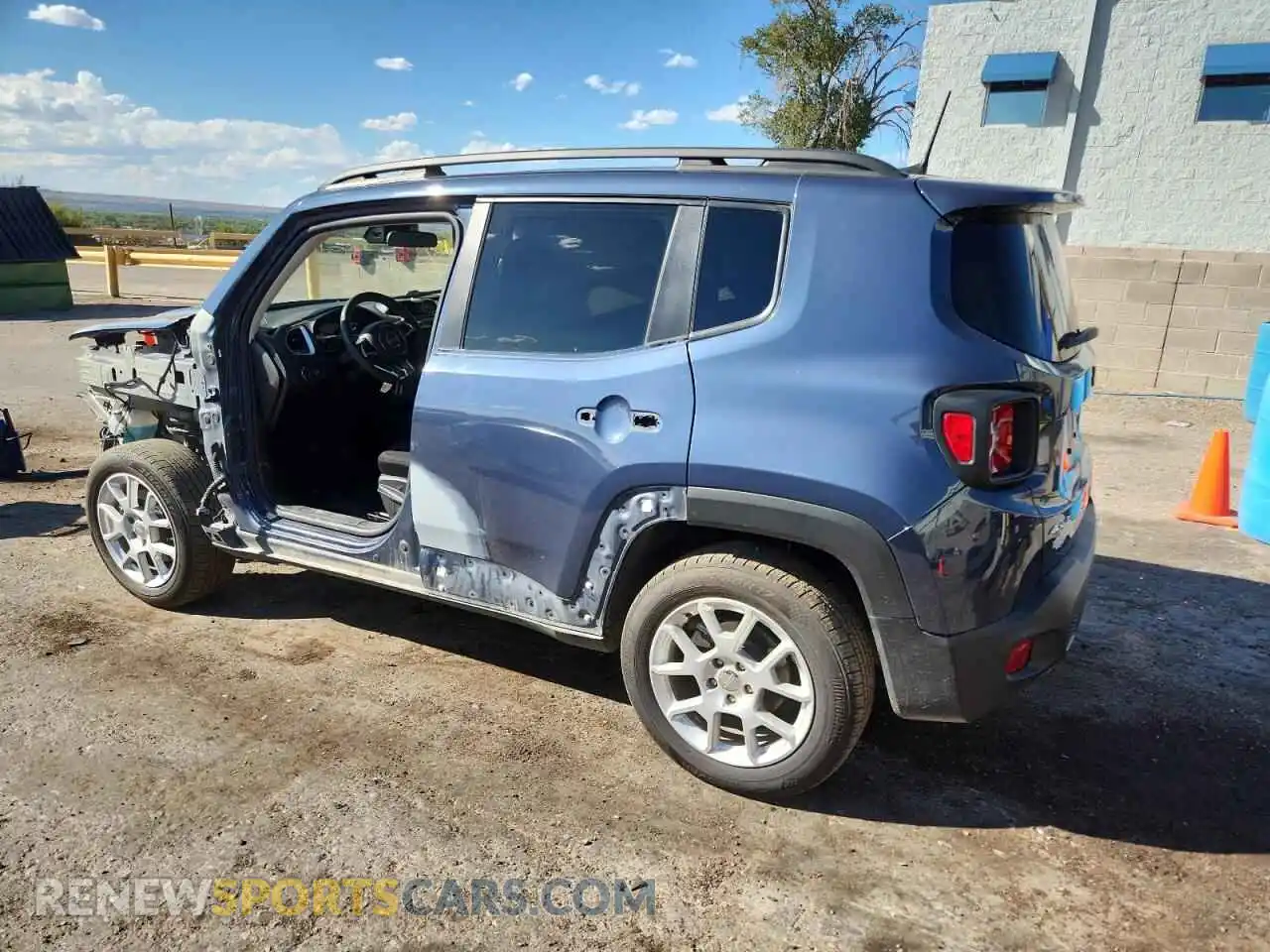 2 Photograph of a damaged car ZACNJDAB8MPN16386 JEEP RENEGADE 2021