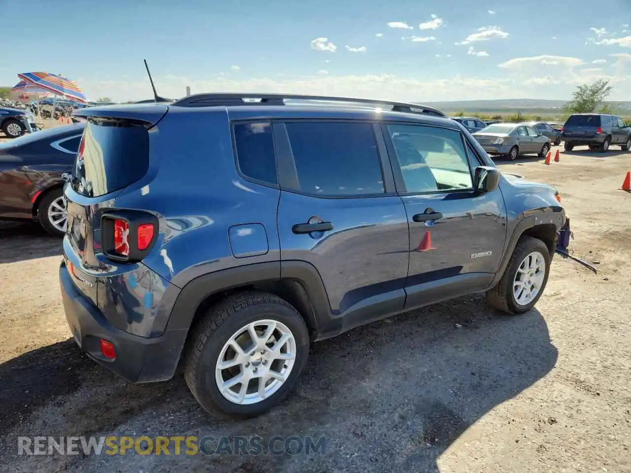 3 Photograph of a damaged car ZACNJDAB8MPN16386 JEEP RENEGADE 2021