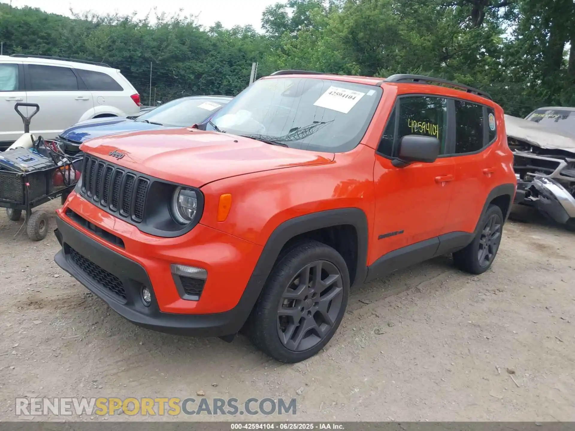 2 fotografías del automóvil dañado ZACNJDB19MPM47066 JEEP RENEGADE 2021