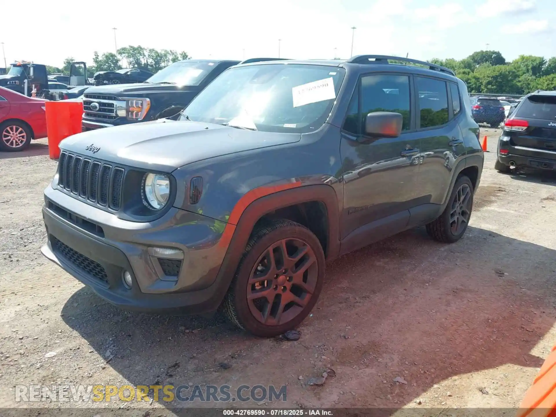2 fotografías del automóvil dañado ZACNJDBB5MPM75570 JEEP RENEGADE 2021