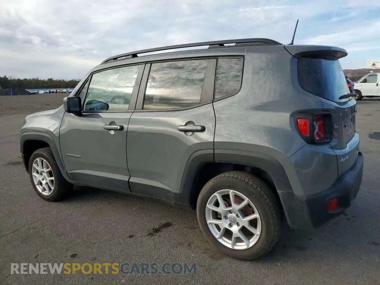 2 Photograph of a damaged car ZACNJDBB6MPM76100 JEEP RENEGADE 2021