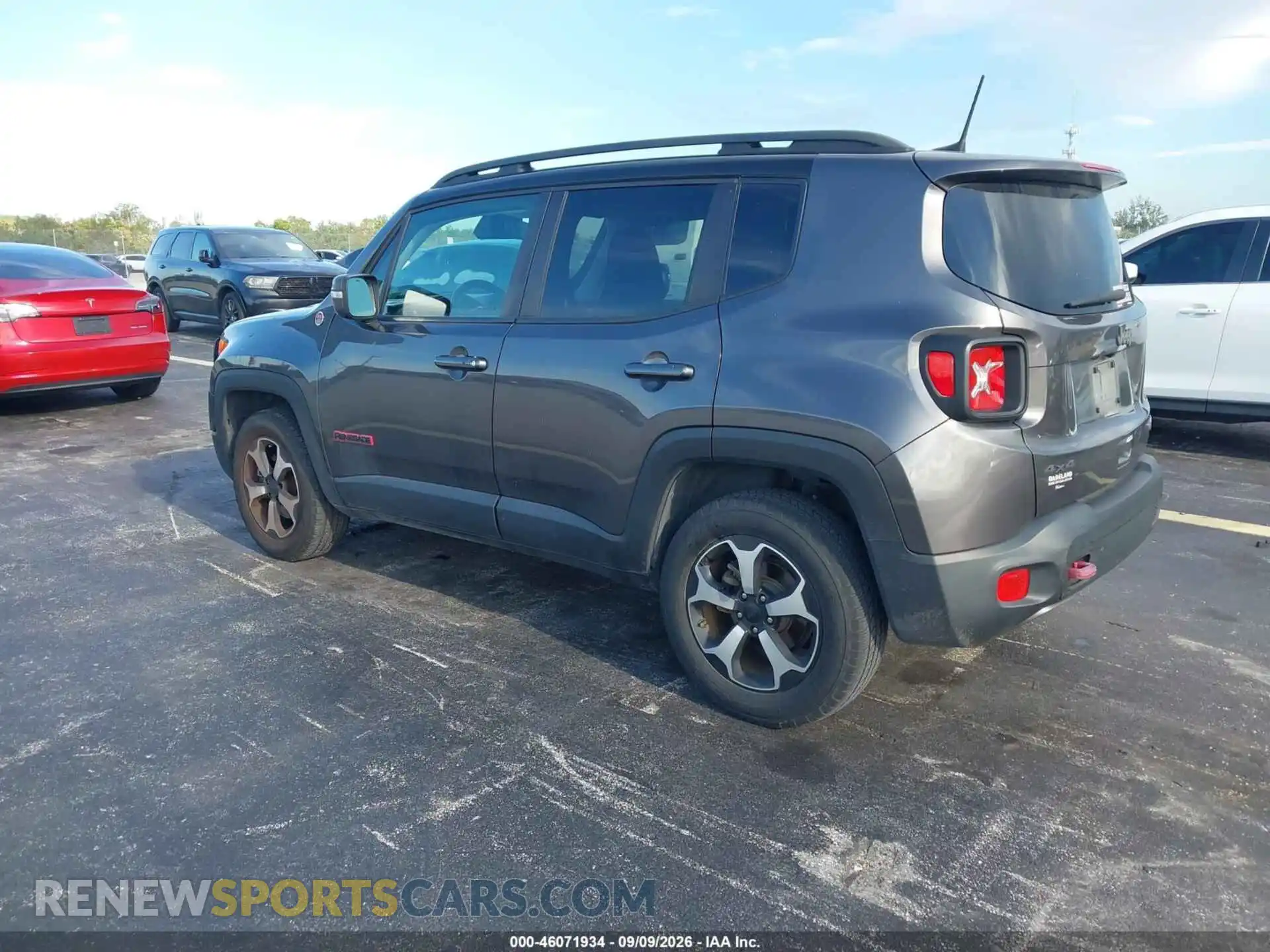 3 Photograph of a damaged car ZACNJDC12MPM32472 JEEP RENEGADE 2021