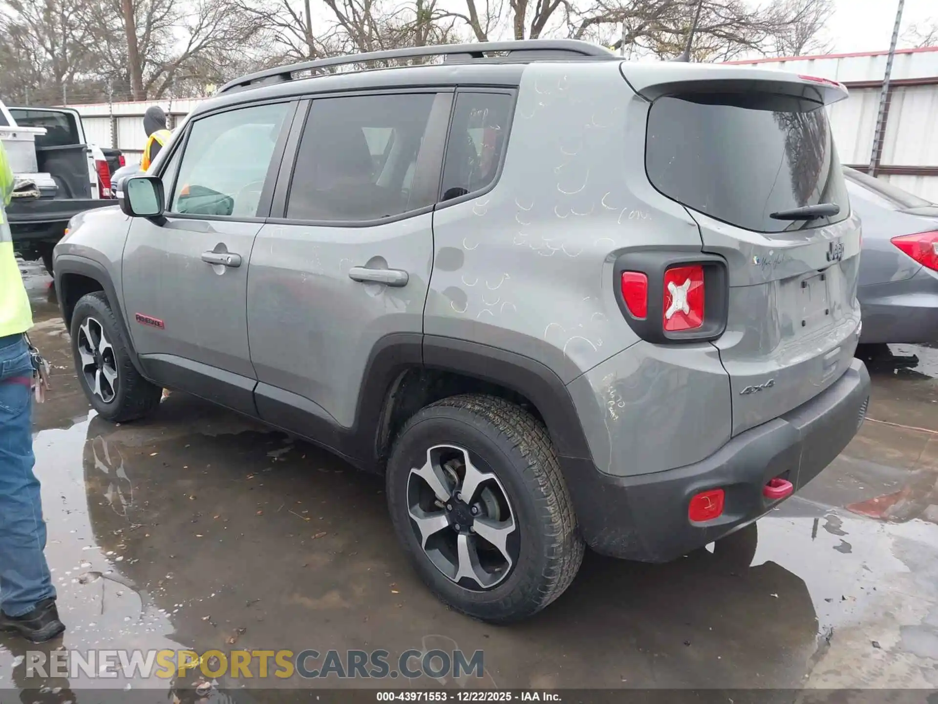 3 Photograph of a damaged car ZACNJDC12MPM68856 JEEP RENEGADE 2021