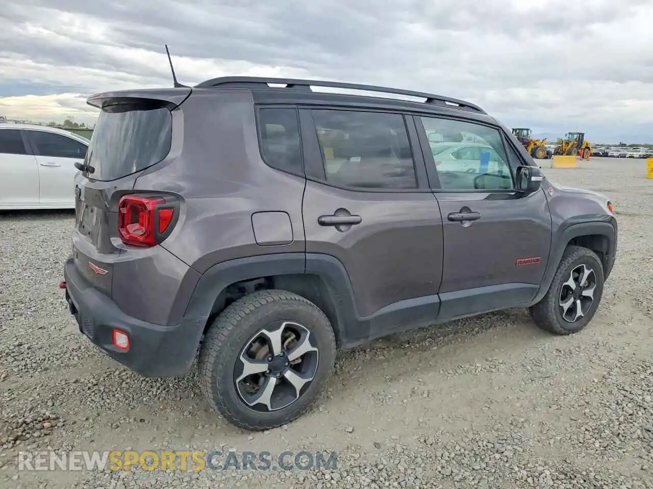 3 Photograph of a damaged car ZACNJDC18MPM48224 JEEP RENEGADE 2021