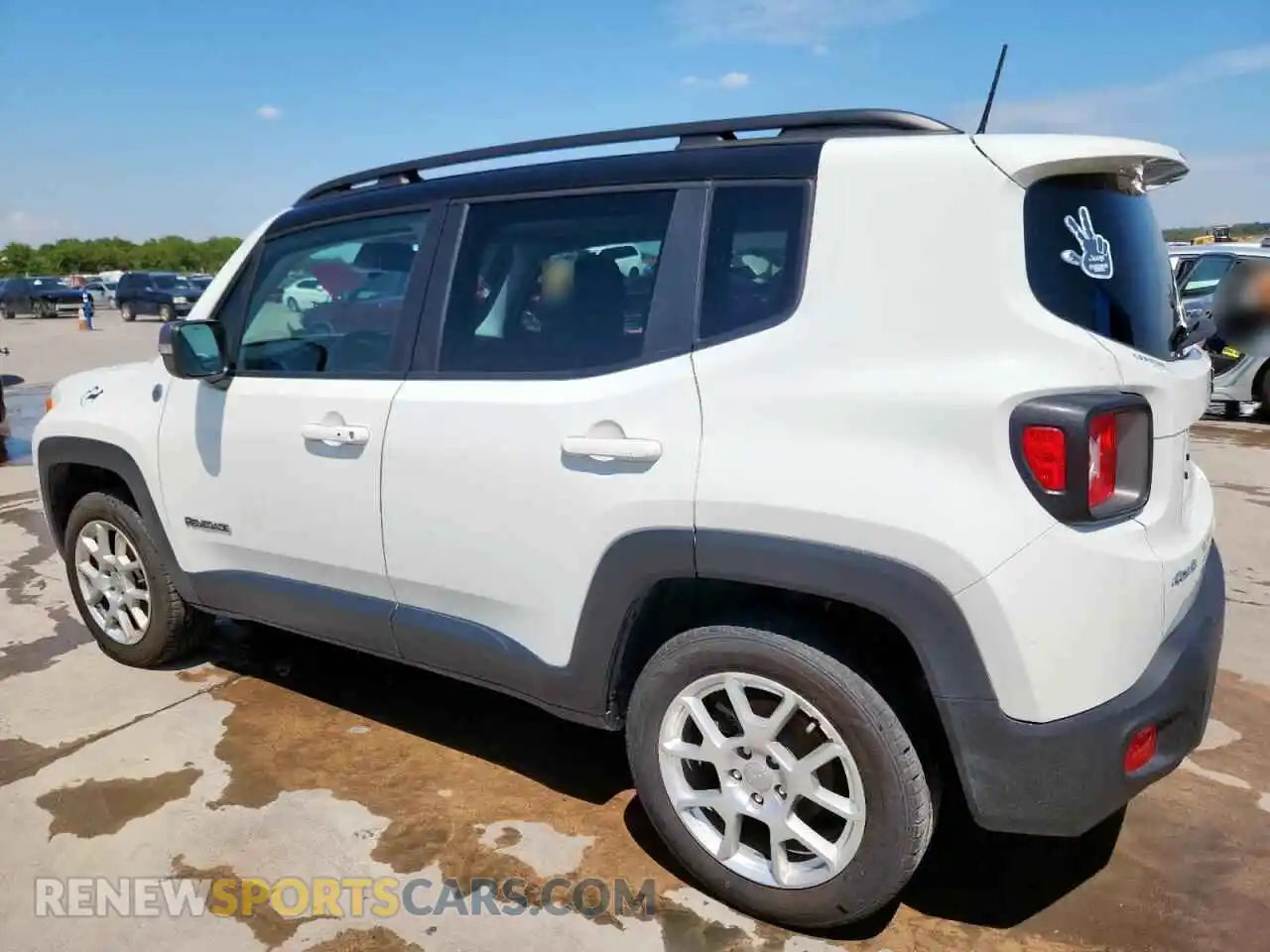 2 Photograph of a damaged car ZACNJDD15MPN01847 JEEP RENEGADE 2021