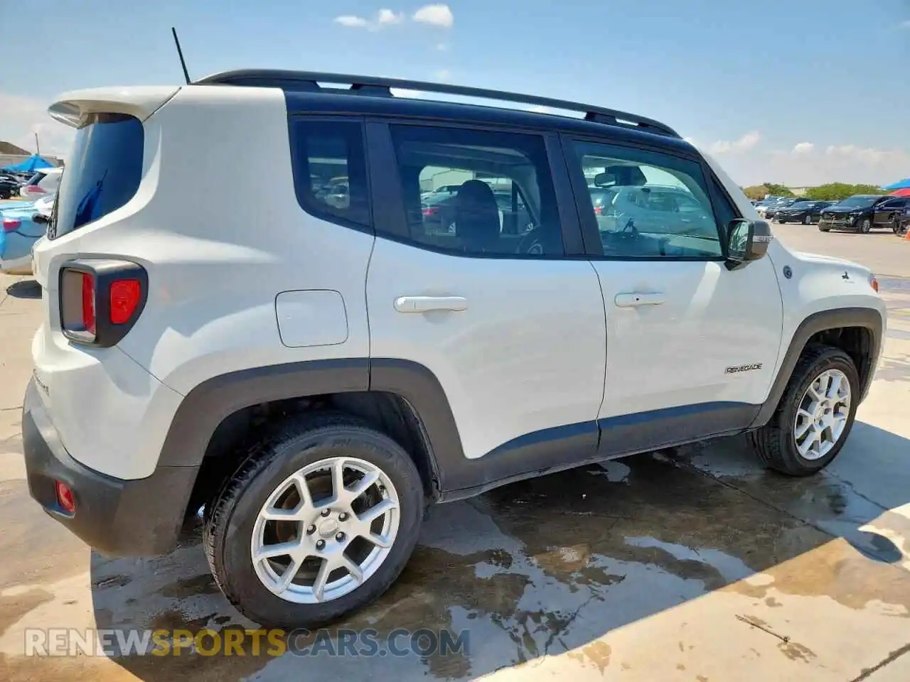 3 Photograph of a damaged car ZACNJDD15MPN01847 JEEP RENEGADE 2021