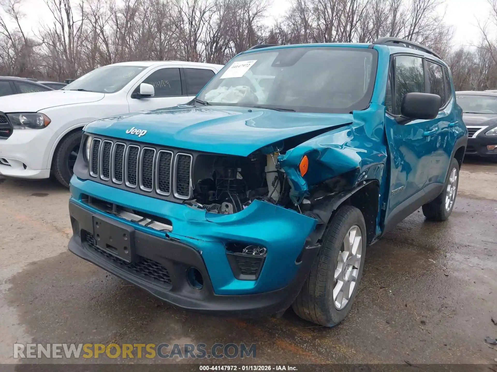 2 fotografías del automóvil dañado ZACNJDA12NPP01011 JEEP RENEGADE 2022