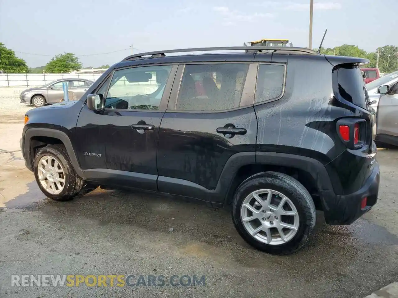 2 Photograph of a damaged car ZACNJDB13NPN46533 JEEP RENEGADE 2022
